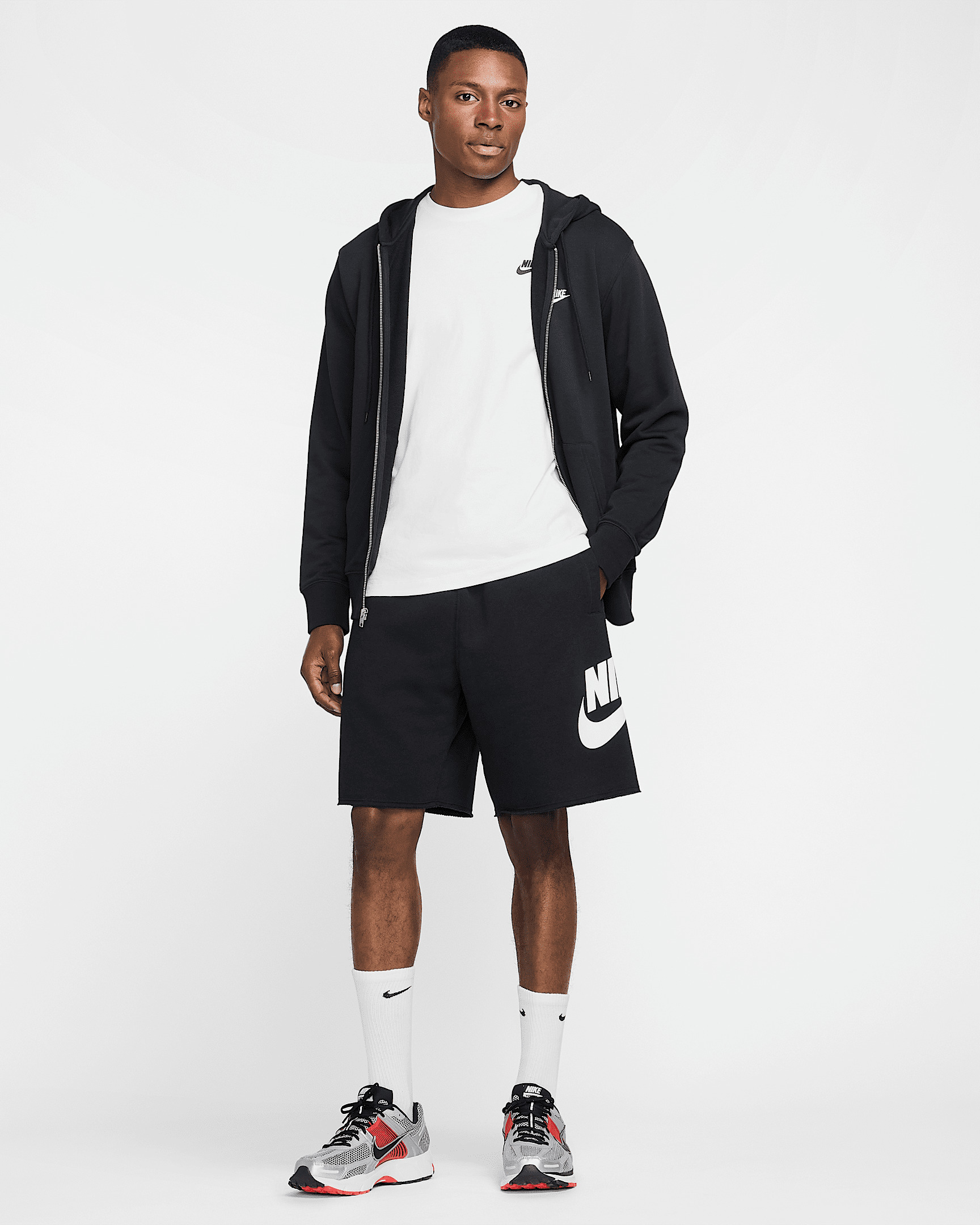 Nike Club Men's French Terry Alumni Shorts - 7