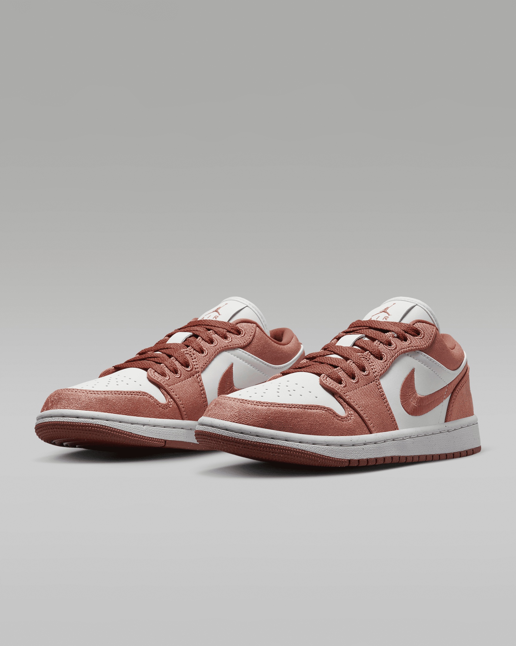 Air Jordan 1 Low SE Women's Shoes - 5