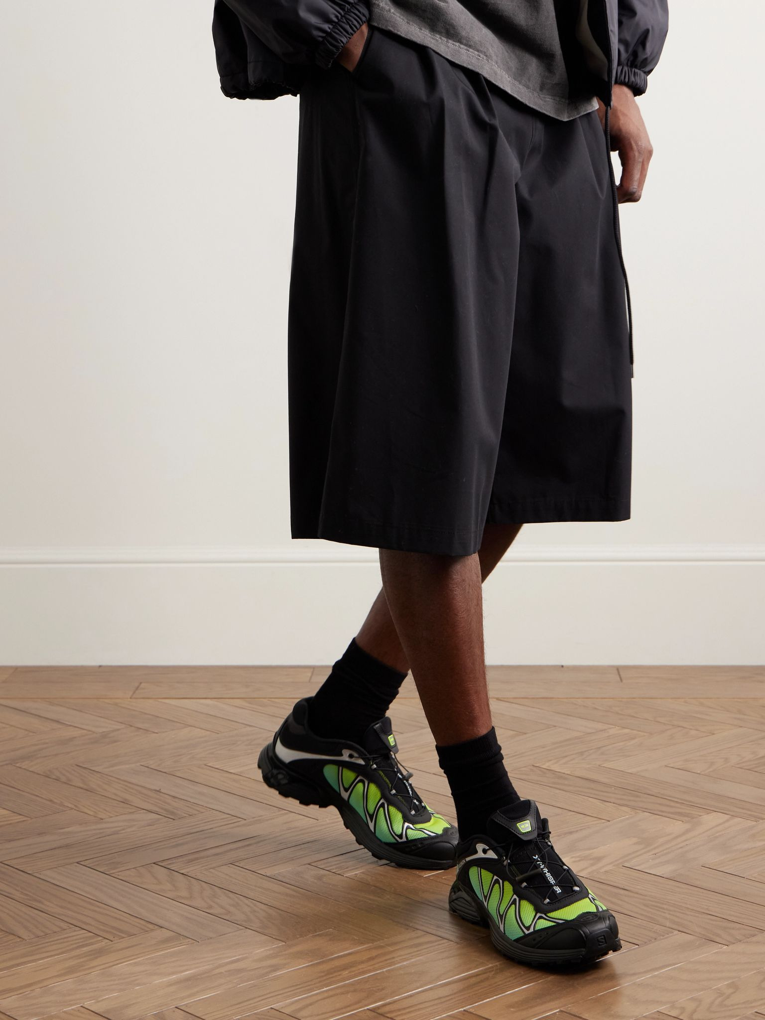 XT-WHISPER Rubber-Trimmed Mesh Sneakers Black - 2