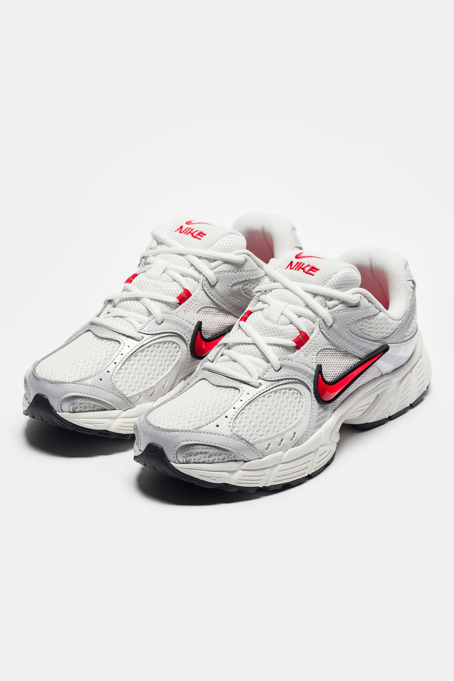 V5 RNR Sneaker in Summit White/Fire Red/Platinum Tint - 3