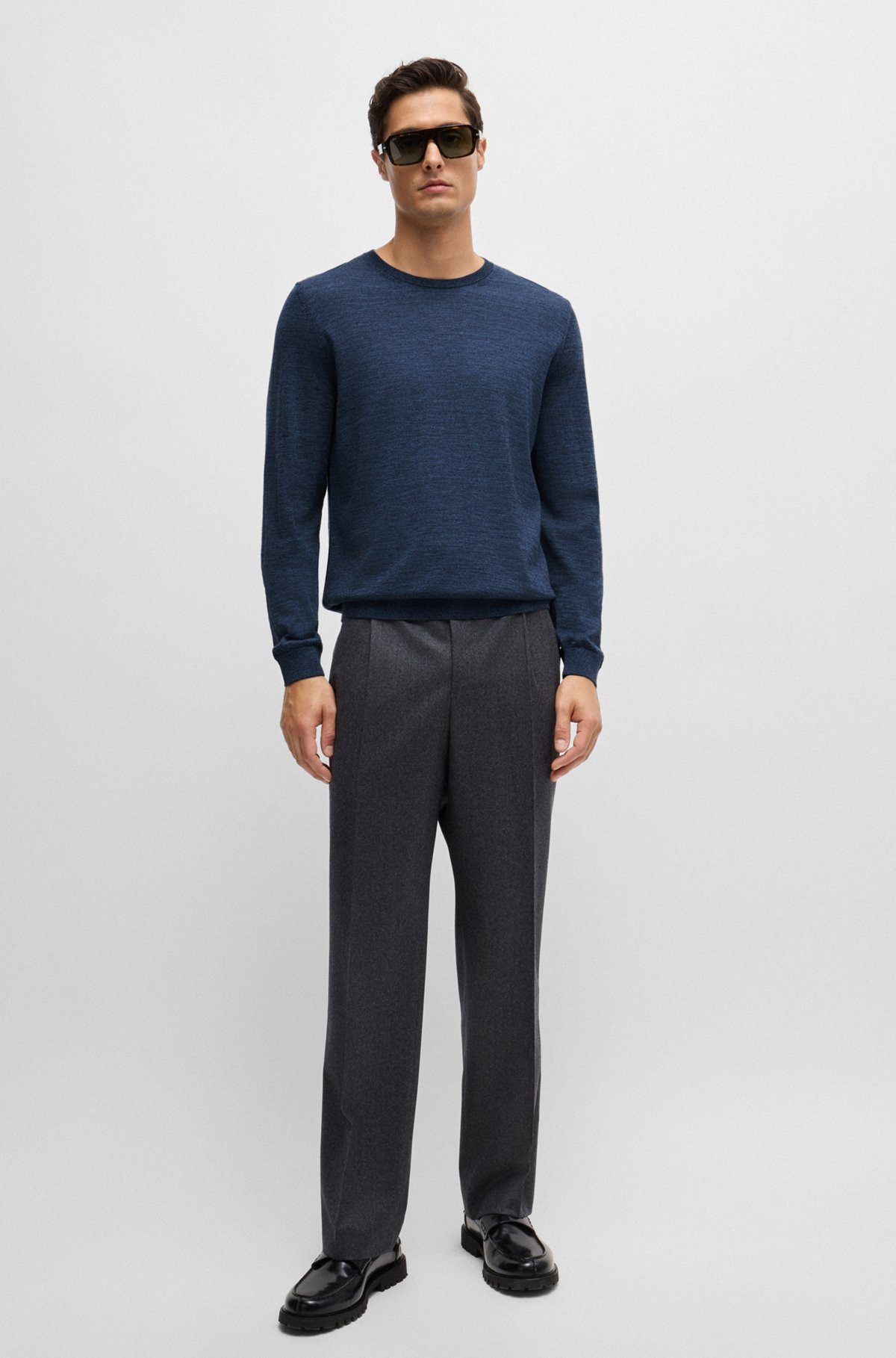 REGULAR-FIT SWEATER IN MERINO WOOL WITH CREW NECKLINE - 4
