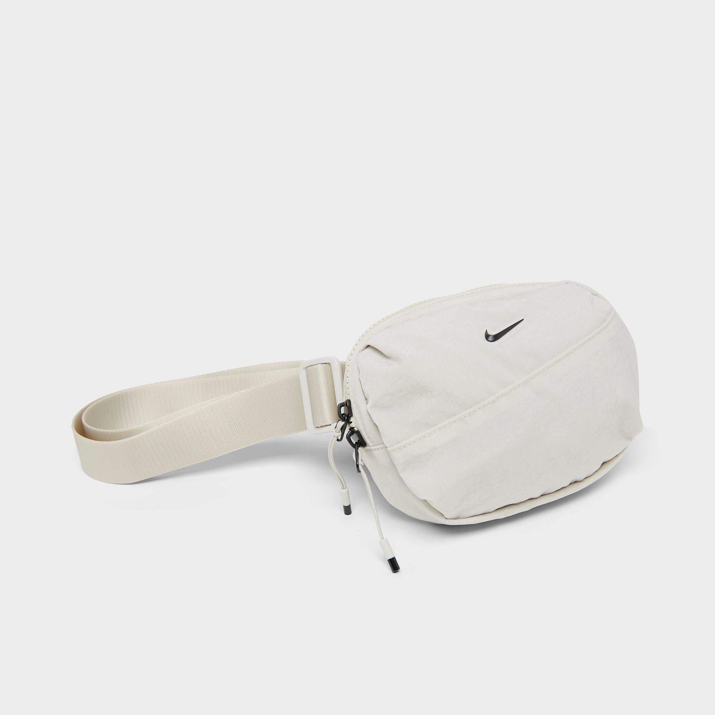 Nike NIKE AURA CROSSBODY BAG (2L) | jdsports | REVERSIBLE
