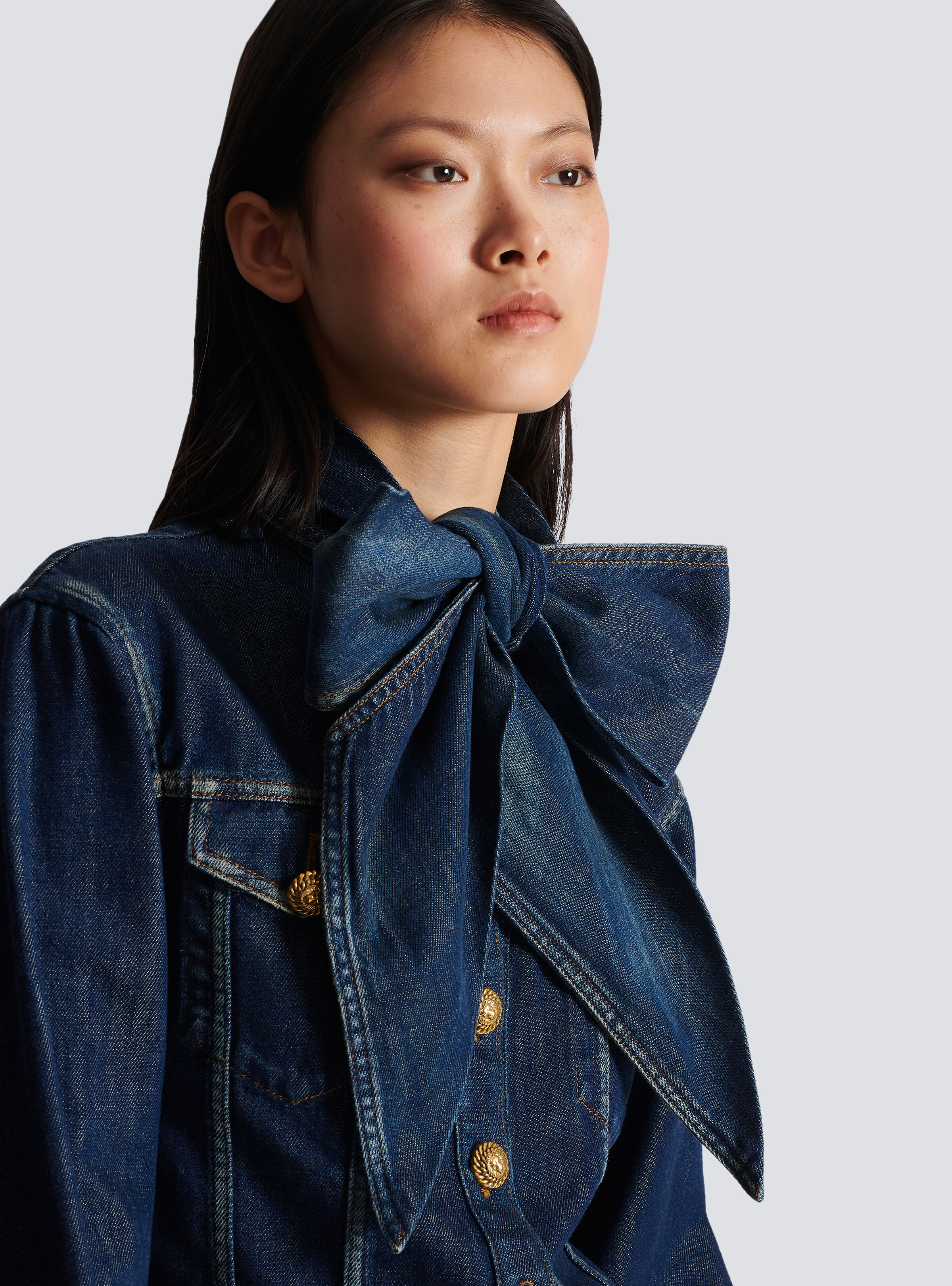 Denim shirt with bow collar - 7