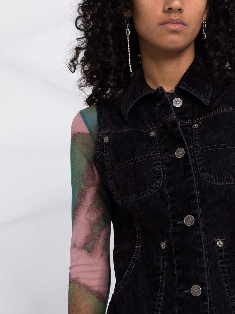 De-Vik sleeveless shirt 3