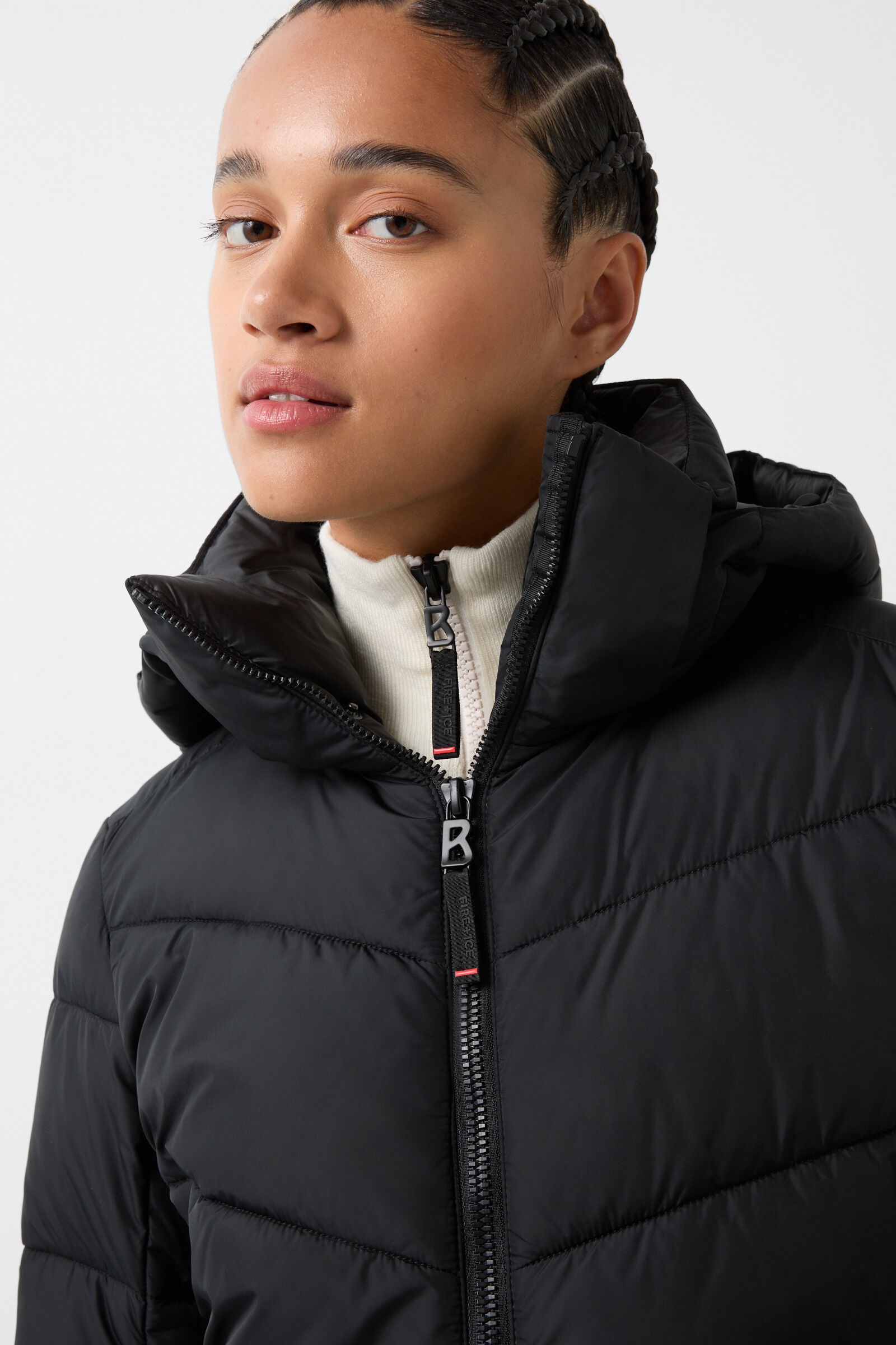 Aenny Quilted coat in Black - 5