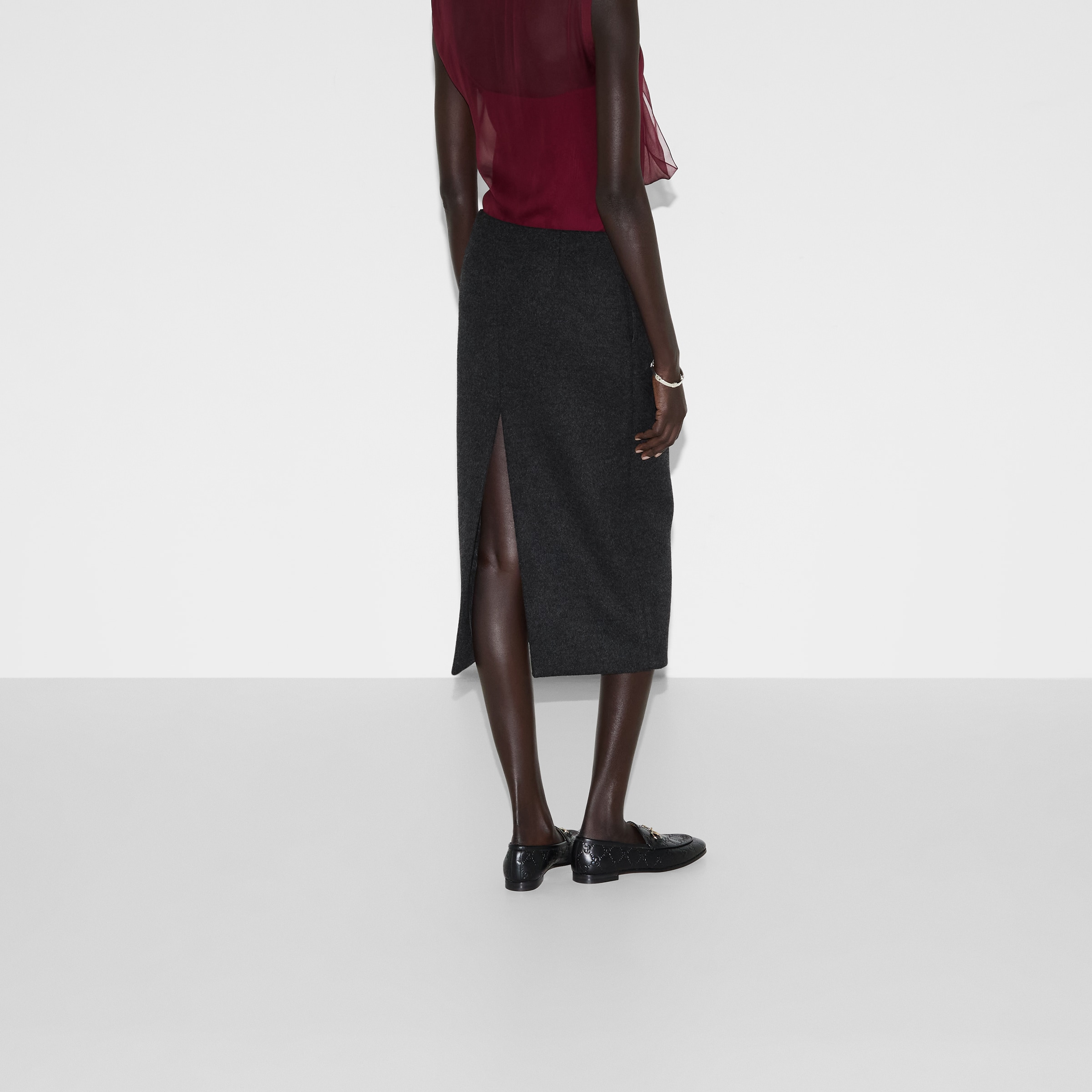 Embroidered wool and silk skirt - 4