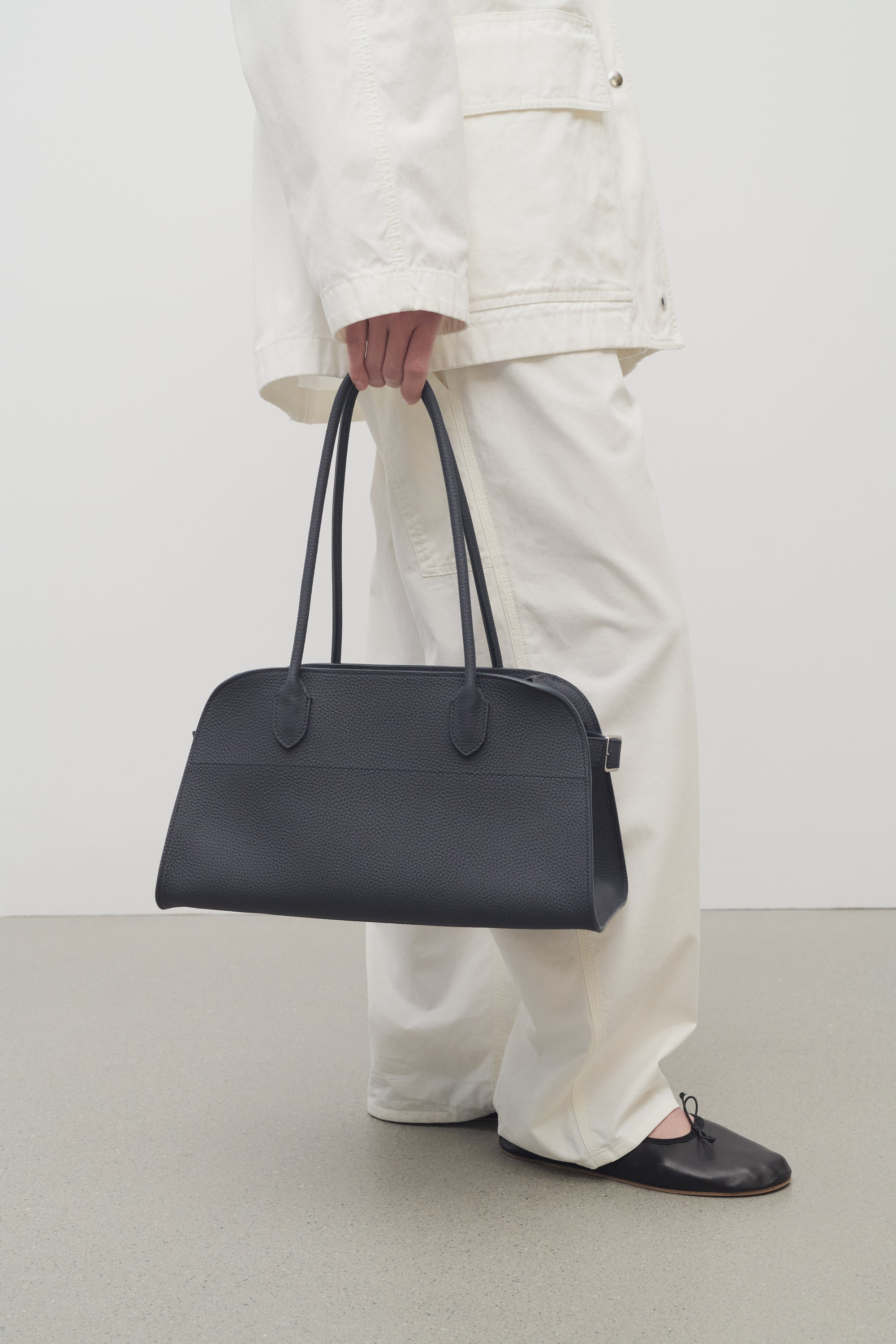 Margaux Shoulder 12 Bag in Leather - 4