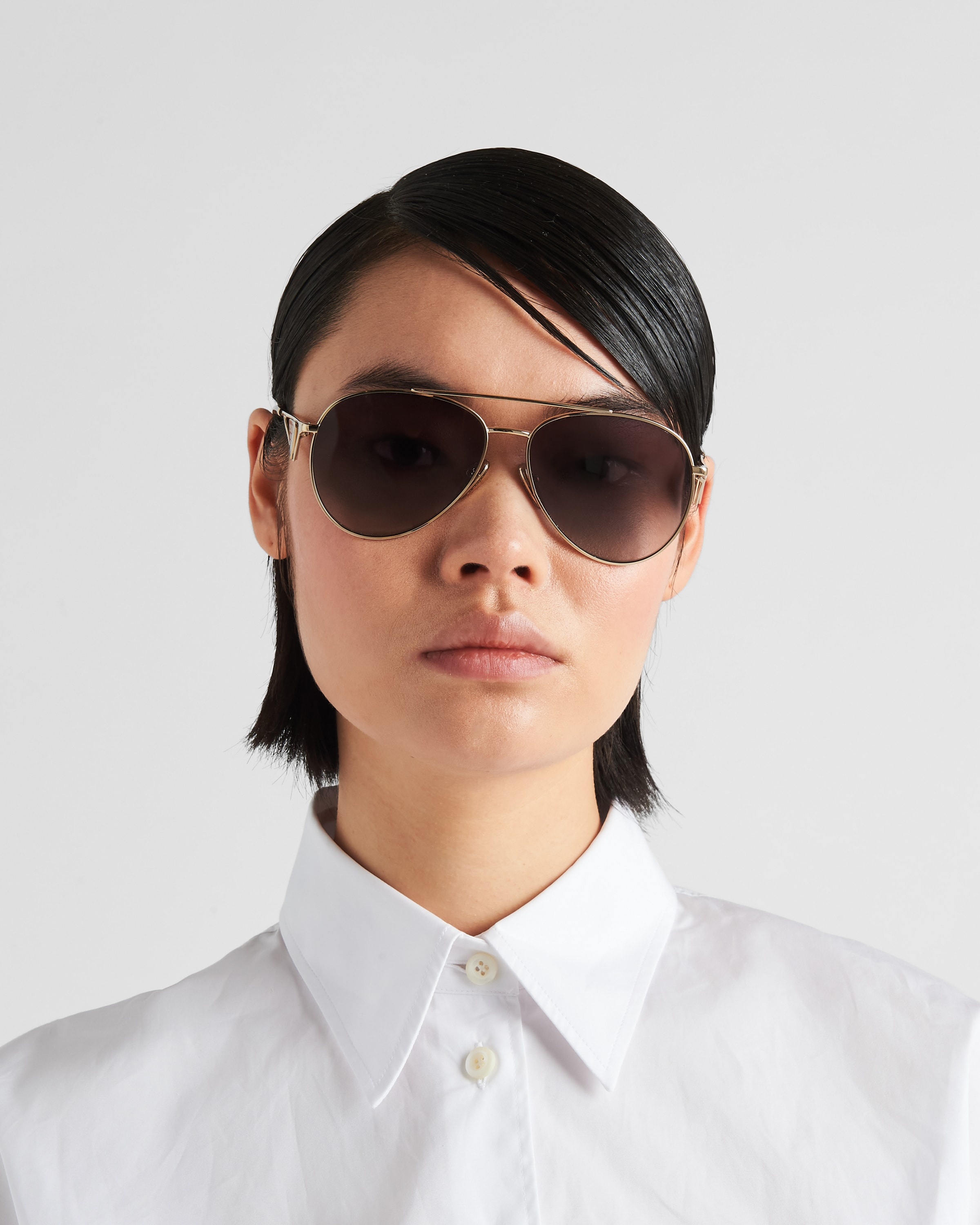 【美品 】PRADA sunglasses サイドロゴ パープル バタフライ 0PR_A02S__17N50B__P21__shad__q