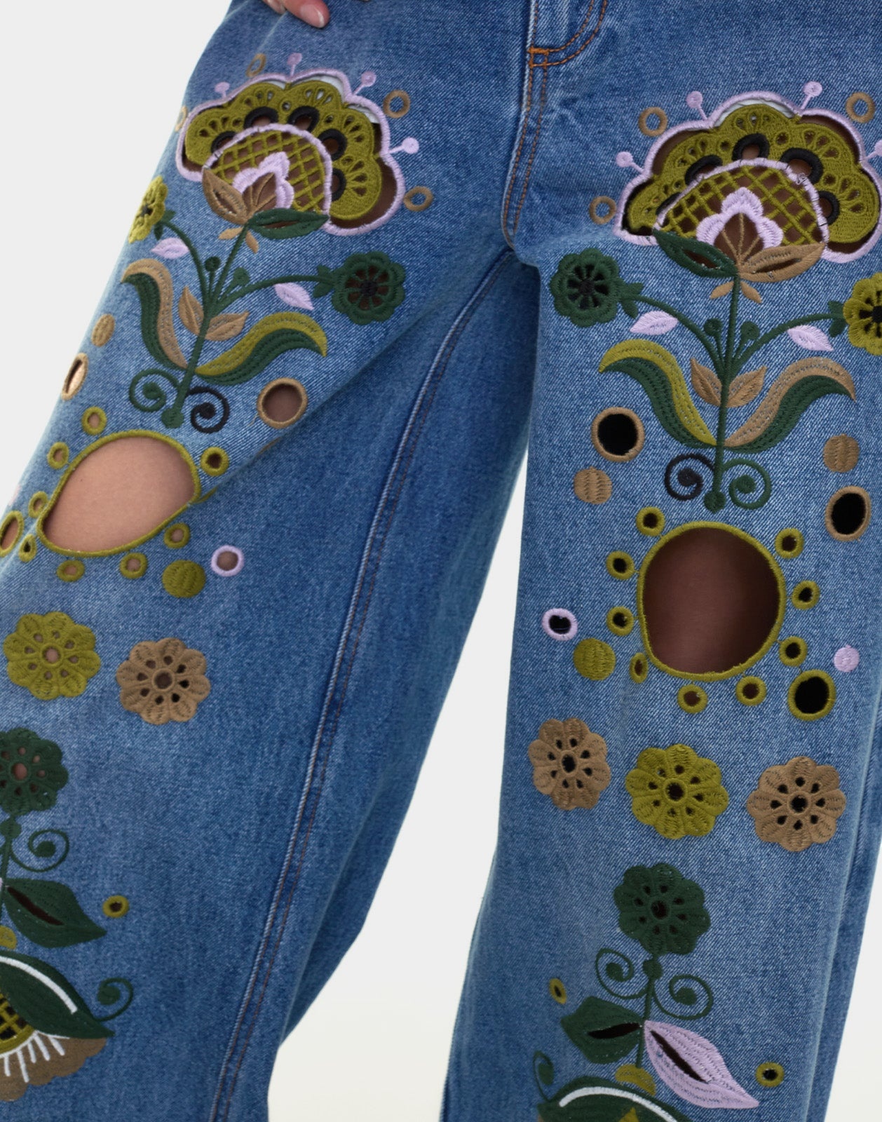 Embroidered Wide-leg Jean - 5