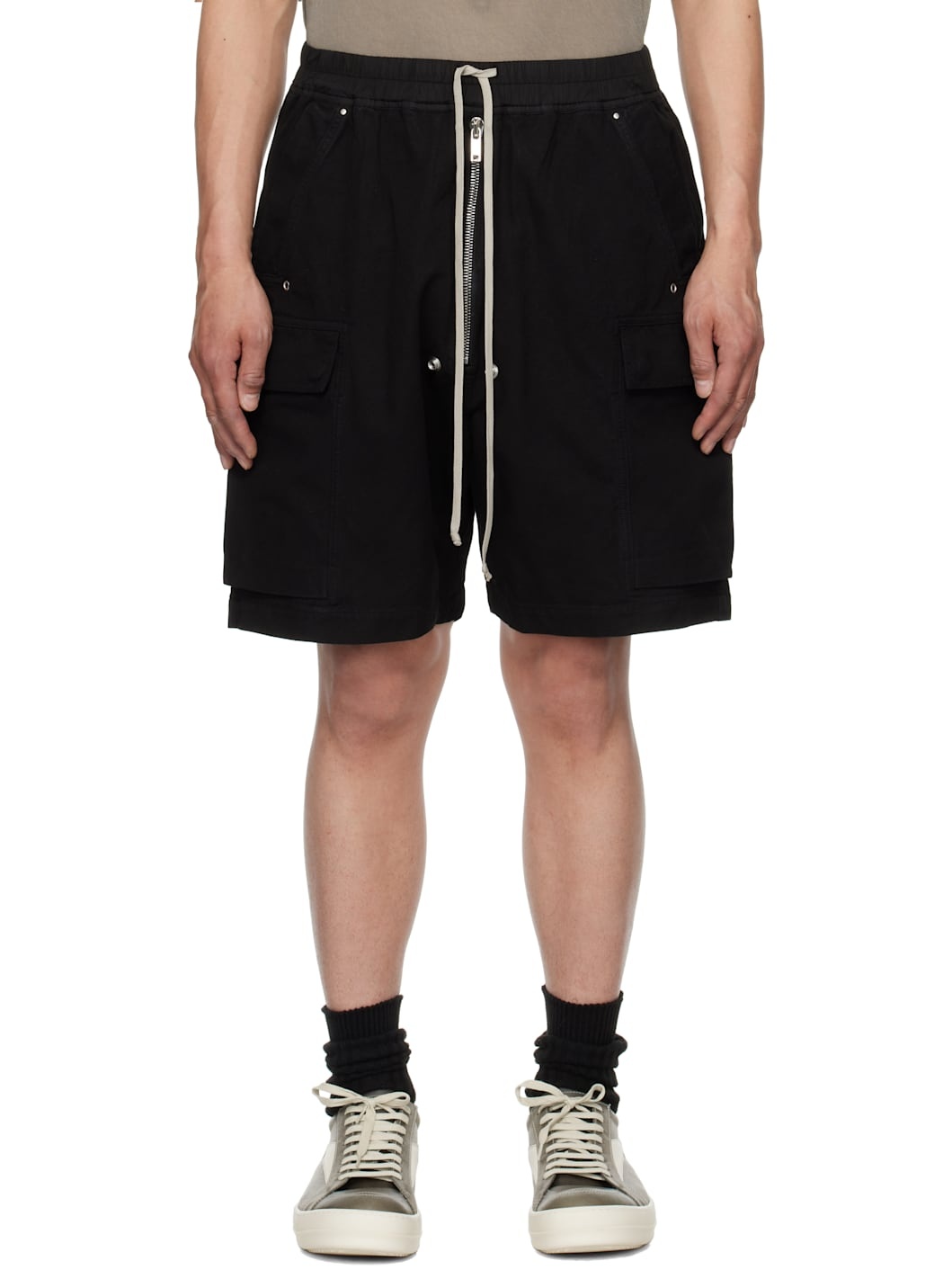 Black Hollywood Cargobelas Shorts - 1