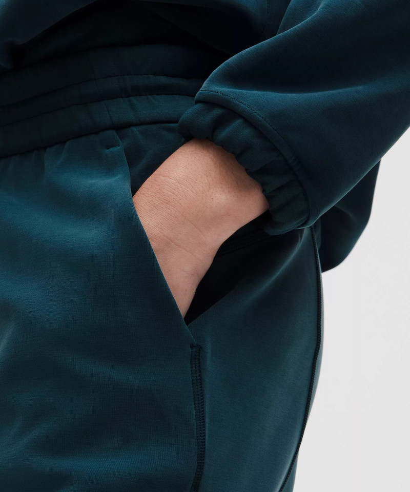 Softstreme High-Rise Short 4" 5