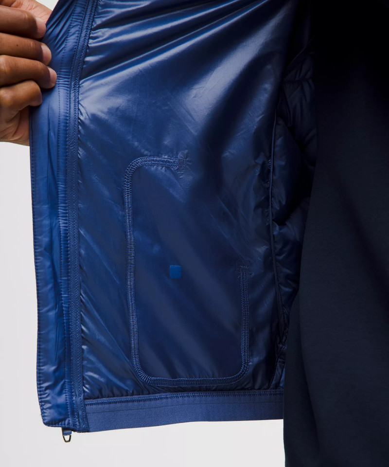 Men's Featherweight 900-Down-Fill Quilted Vest 7