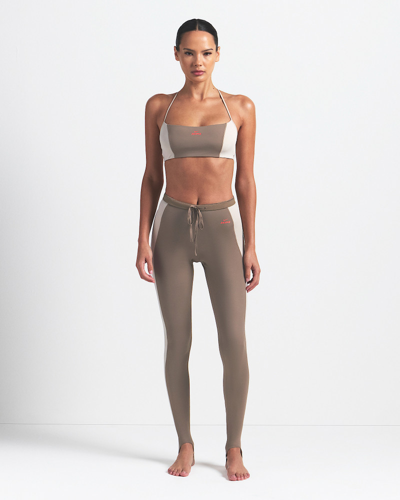 NikeSKIMS Shine Women's High-Waisted 26" Stirrup Leggings with Drawcord 1