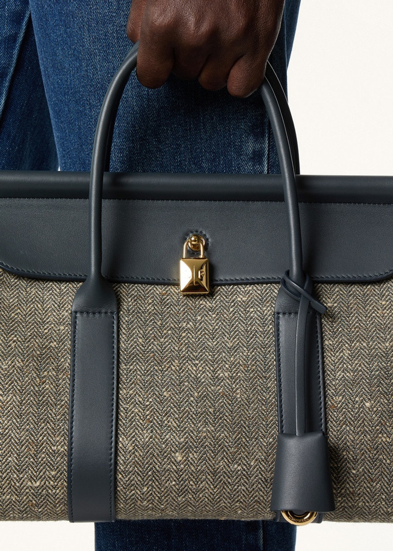 Loro Piana Loom bag L25 outlook