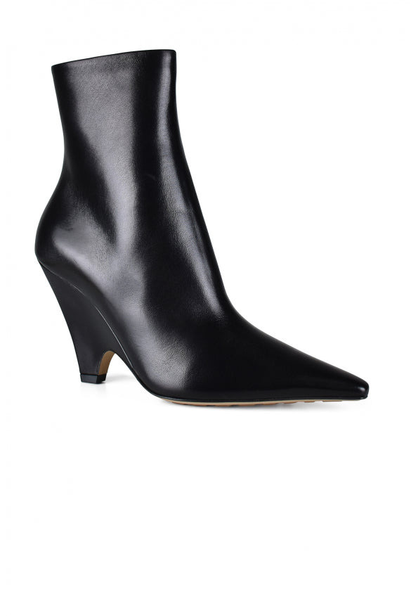 Bottega Veneta Women Punta Boots - 3