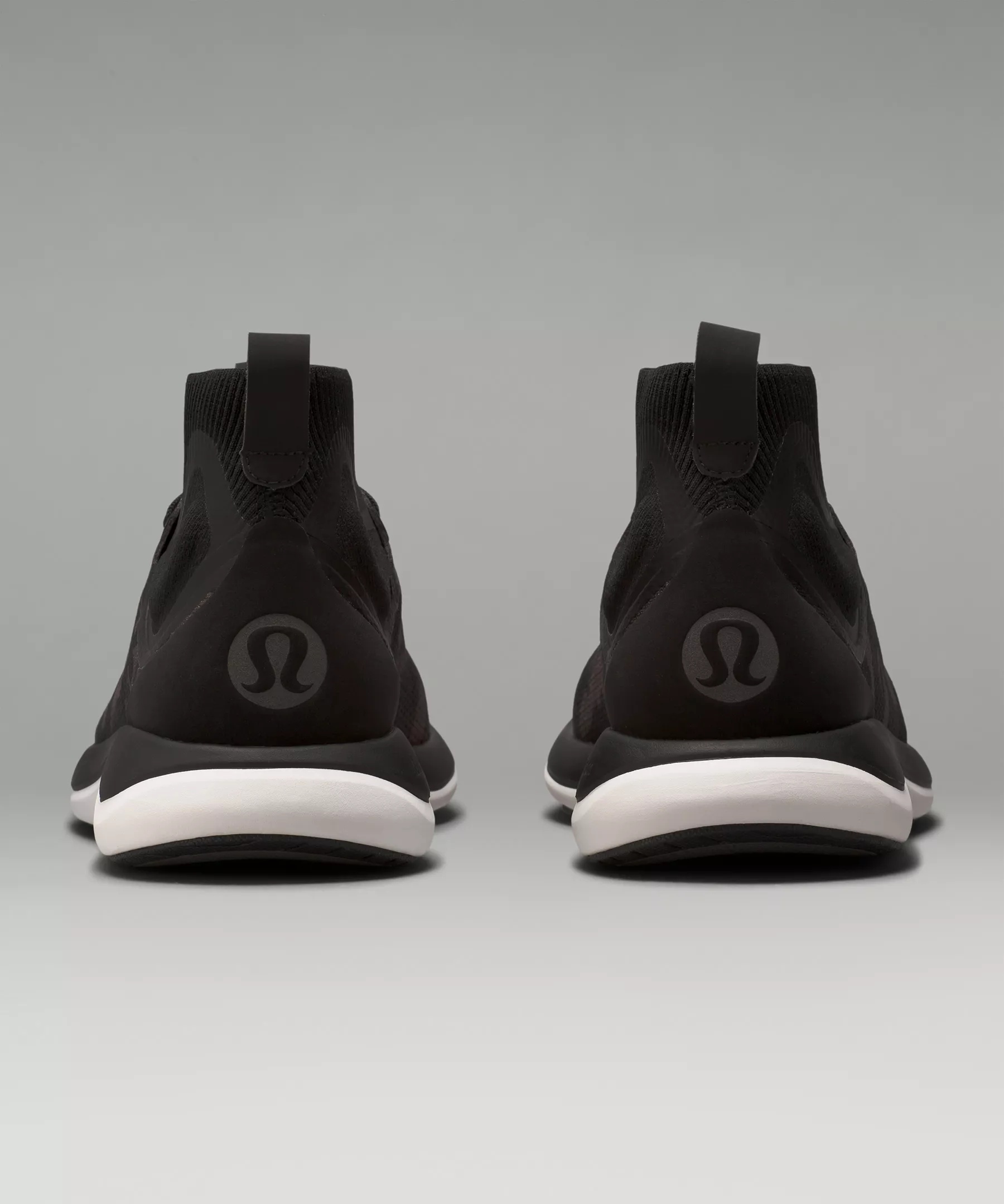 Lunar New Year Women's Chargefeel Mid Workout Shoe - 6