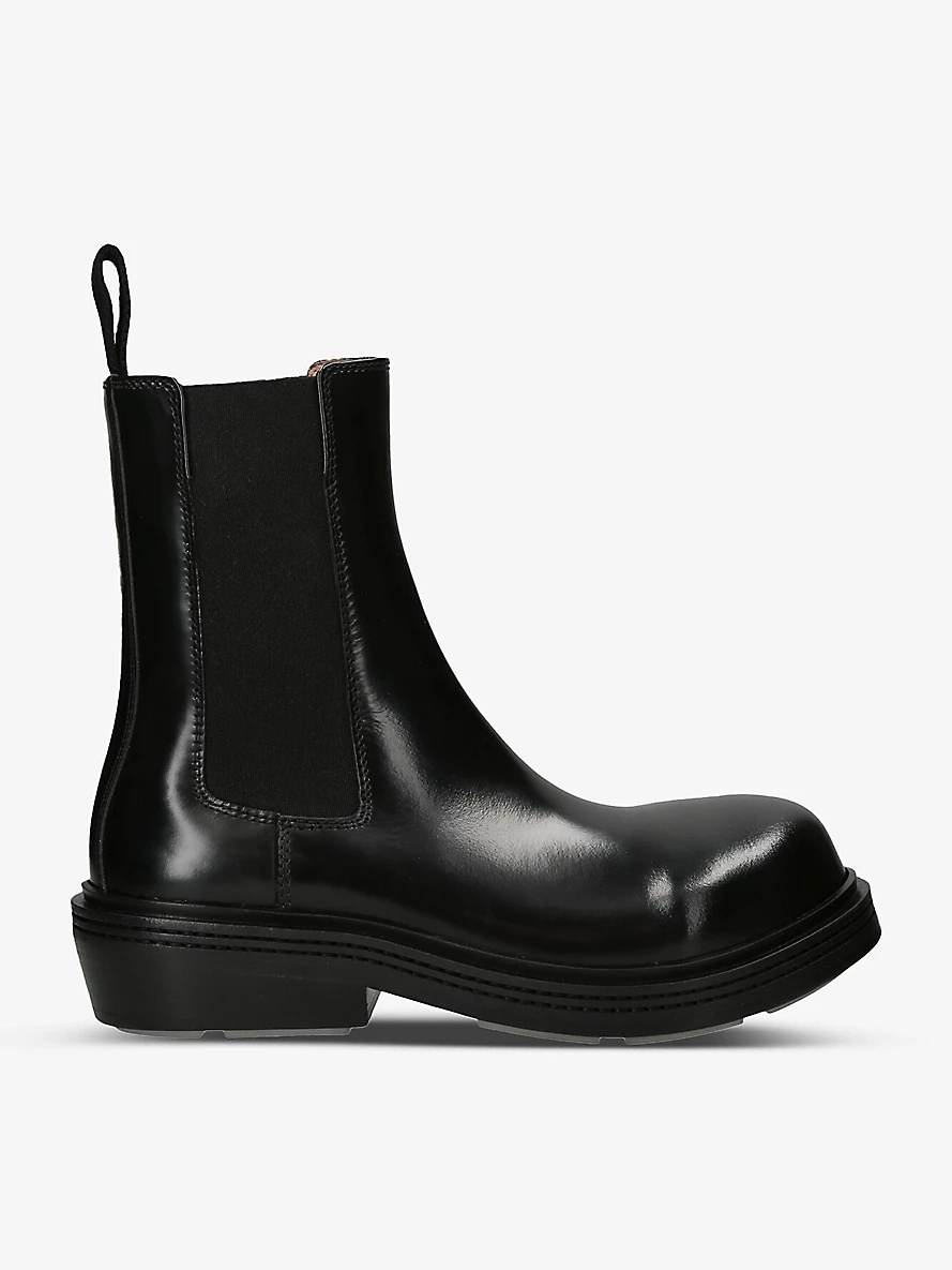 Round-toe leather Chelsea boots - 1