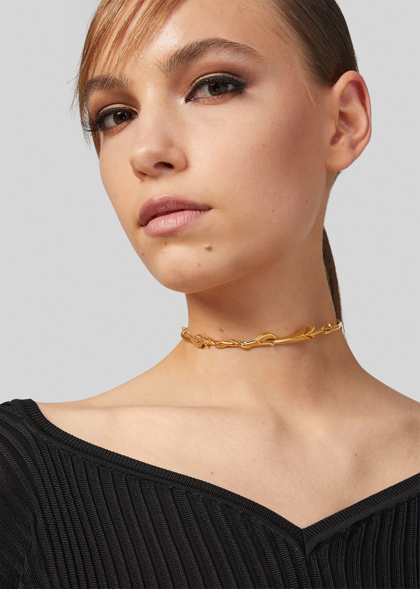 Medusa Calla Choker - 2