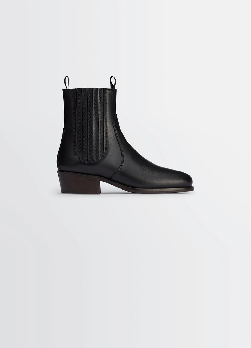 CHELSEA BOOTS 1