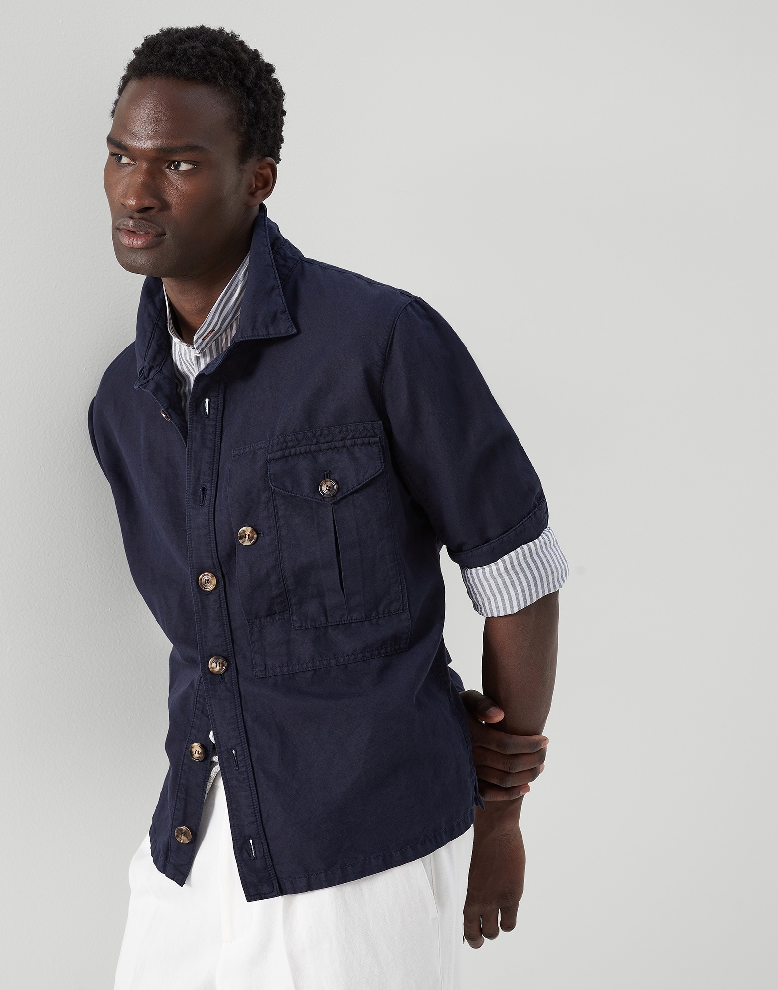 Garment-dyed shirt-style outerwear jacket in twisted linen and cotton gabardine - 4