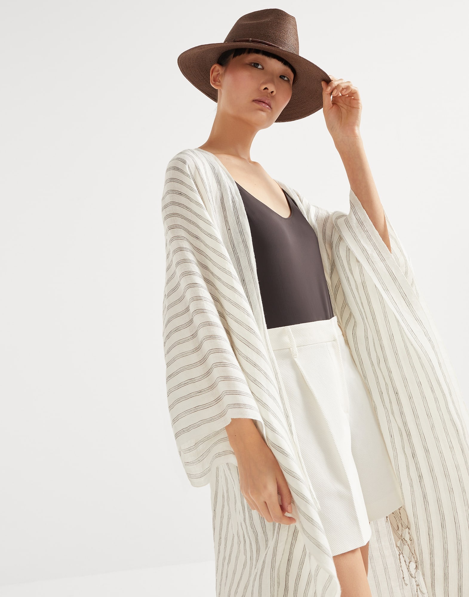 Striped linen poncho with fringe - 4