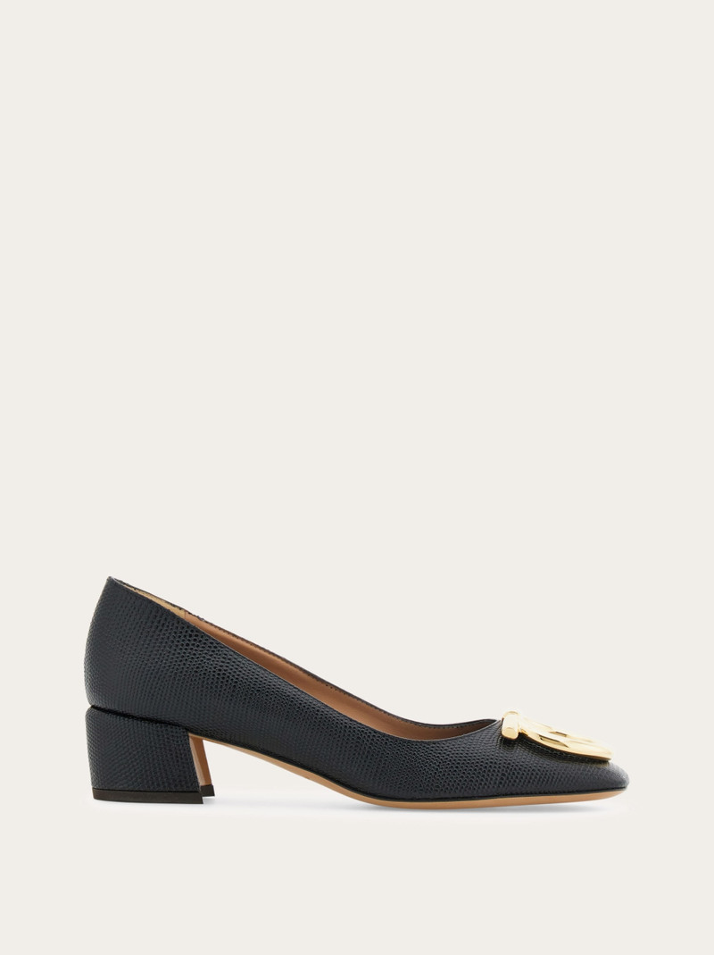 Low heeled pump with maxi Gancio detail 1