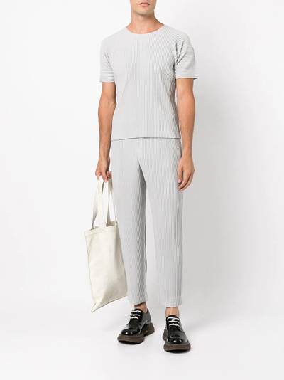 ISSEY MIYAKE pleated short-sleeve T-Shirt outlook