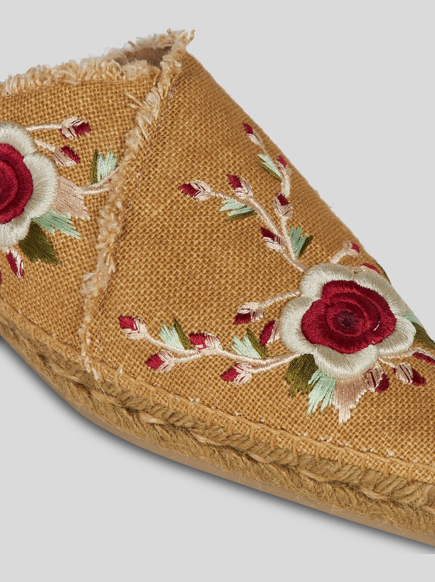 EMBROIDERED ESPADRILLE SLIDES - 4