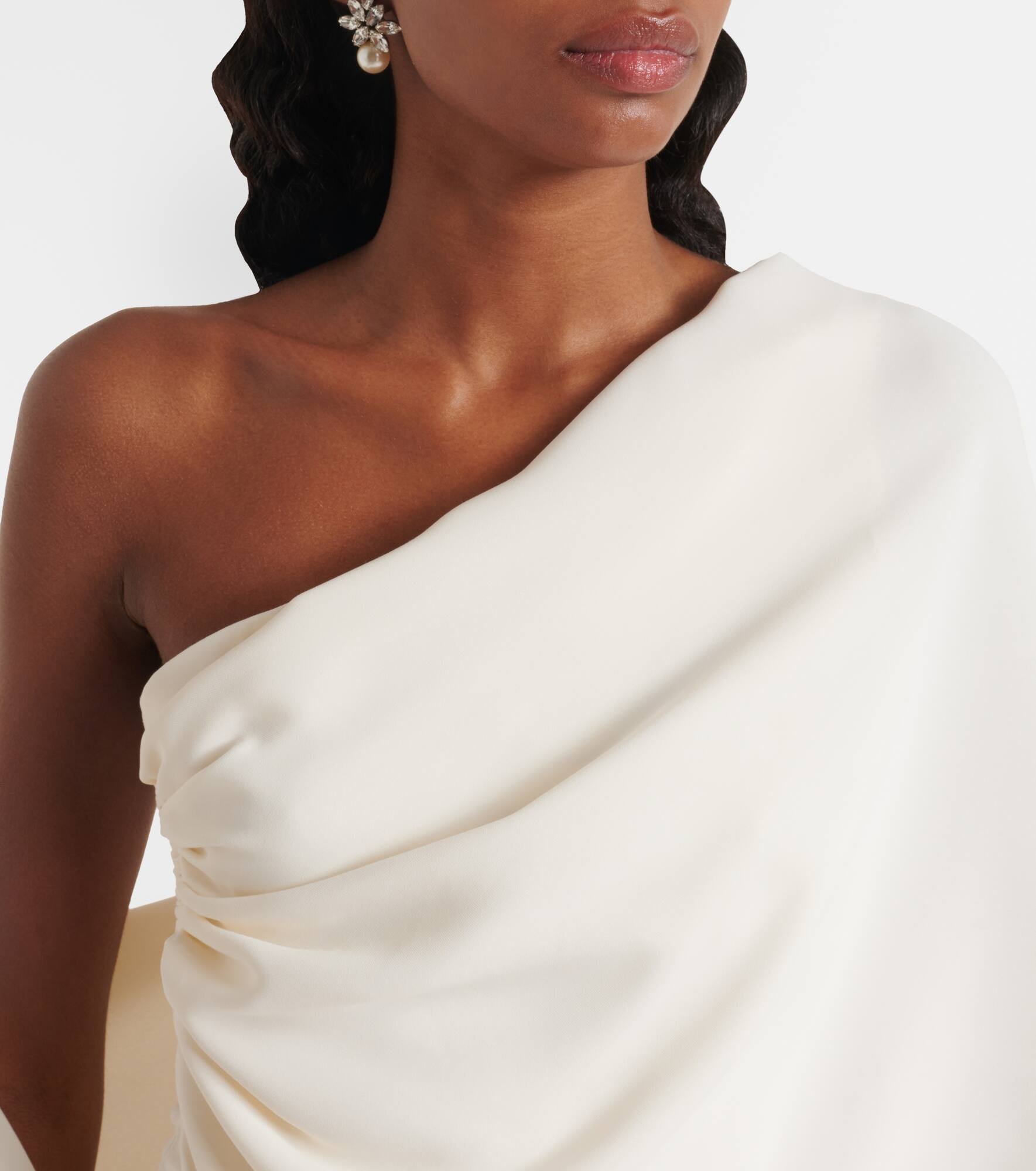 Caped one-shoulder silk crêpe cocktail dress - 4