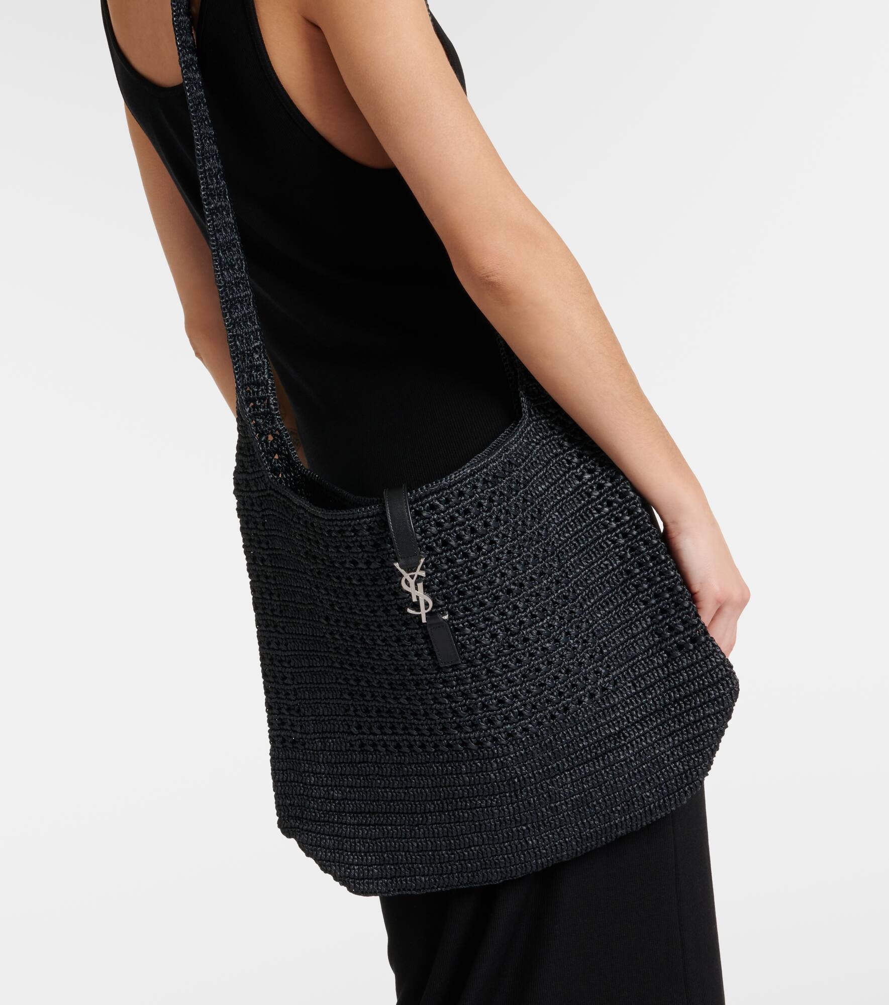 Le 5 à 7 Medium raffia shoulder bag - 2