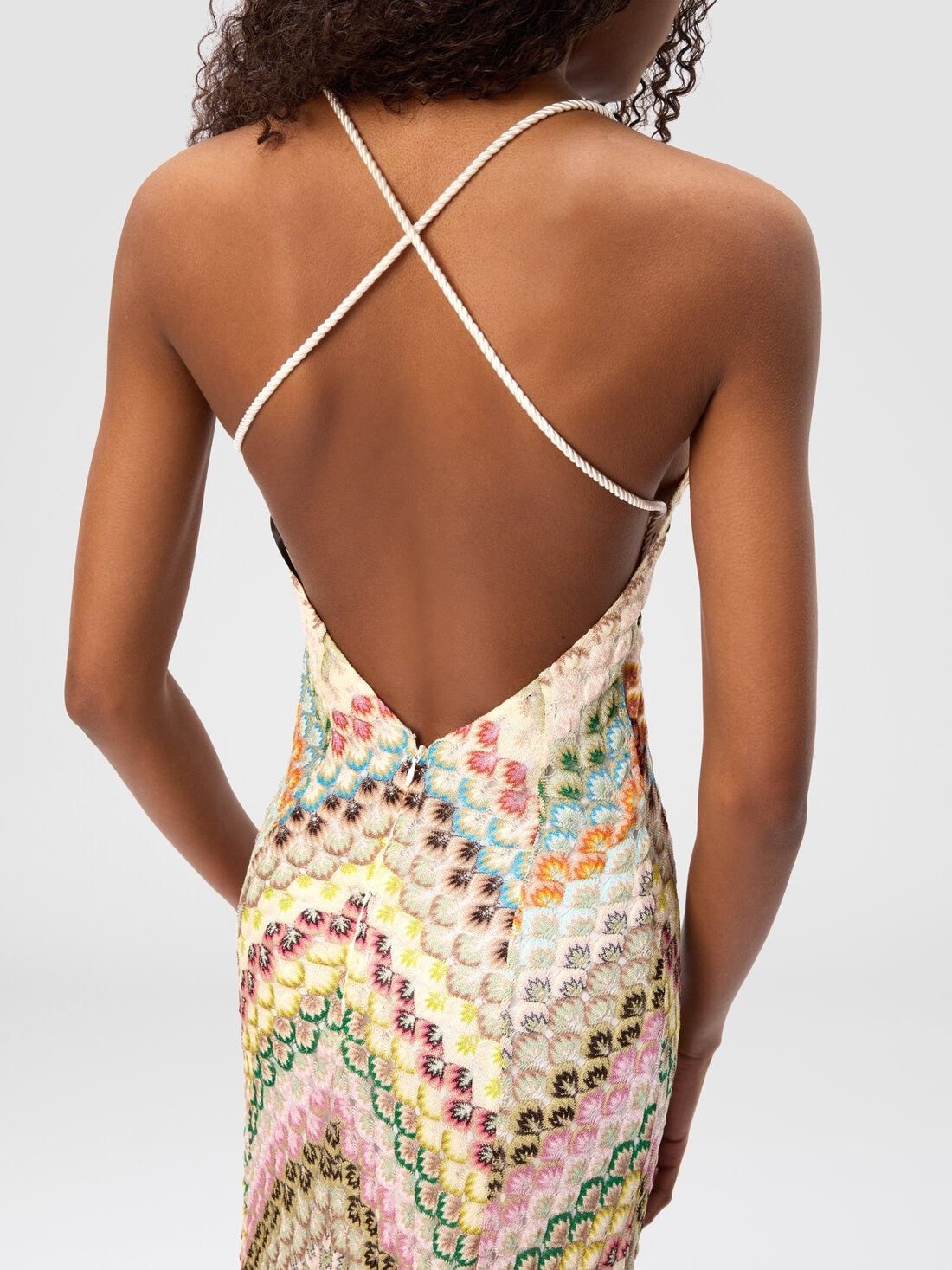 Long viscose dress with V-neck lace and zig zag pattern - 5