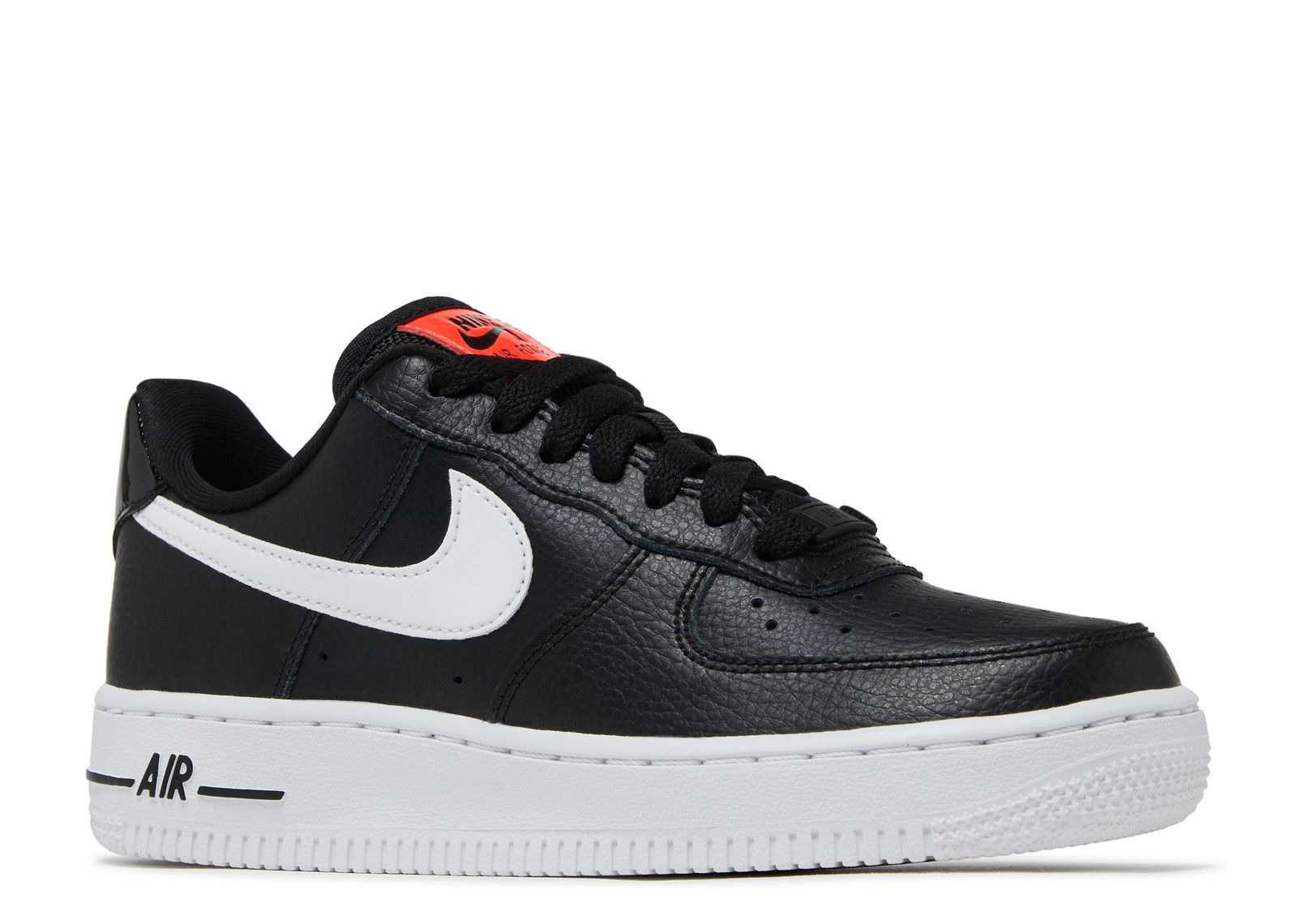 WMNS AIR FORCE 1 LOW SE 'BLACK' - 2