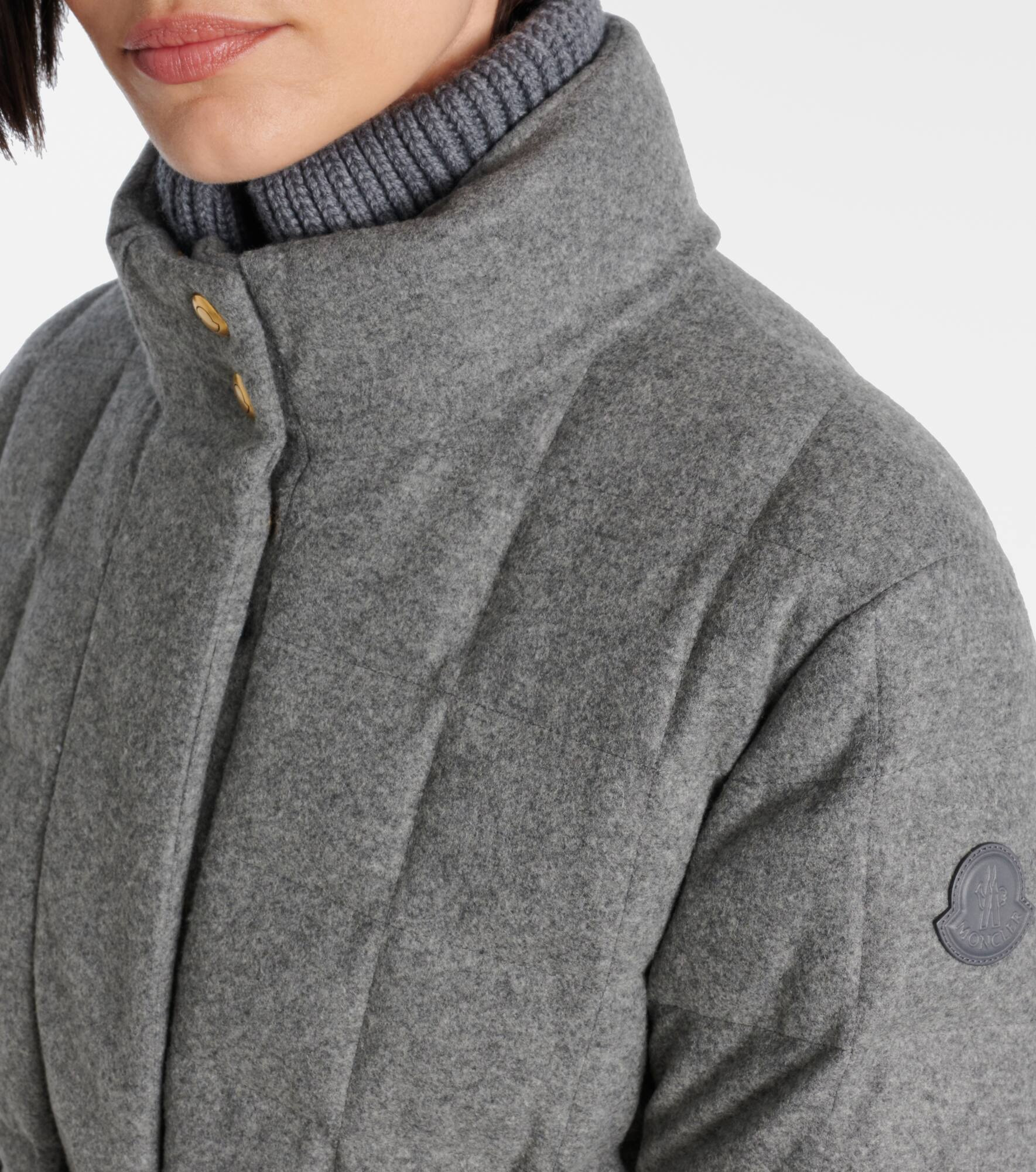 Belted quilted down jacket - 4