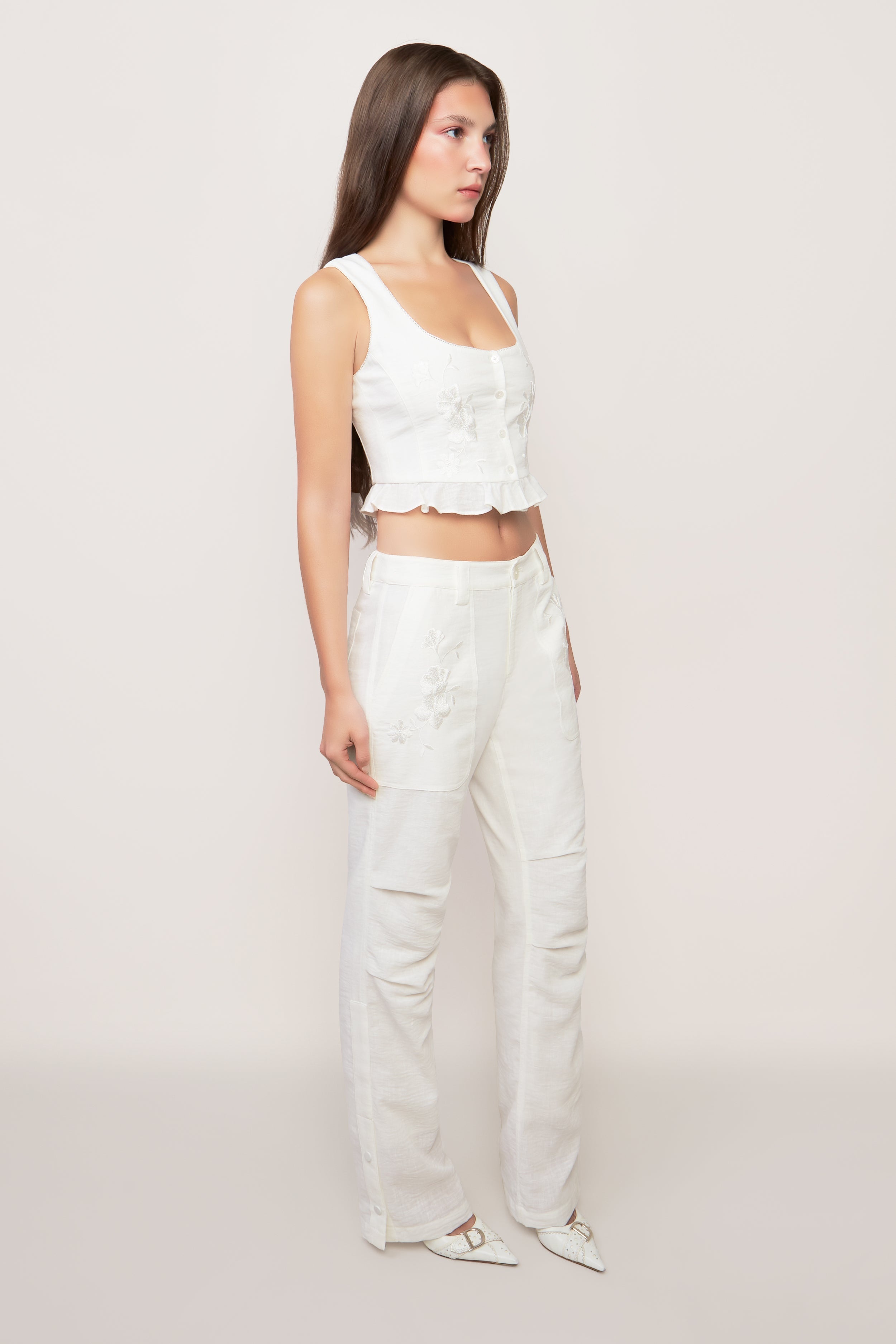 EMBROIDERED SCALLOP VEST - 4