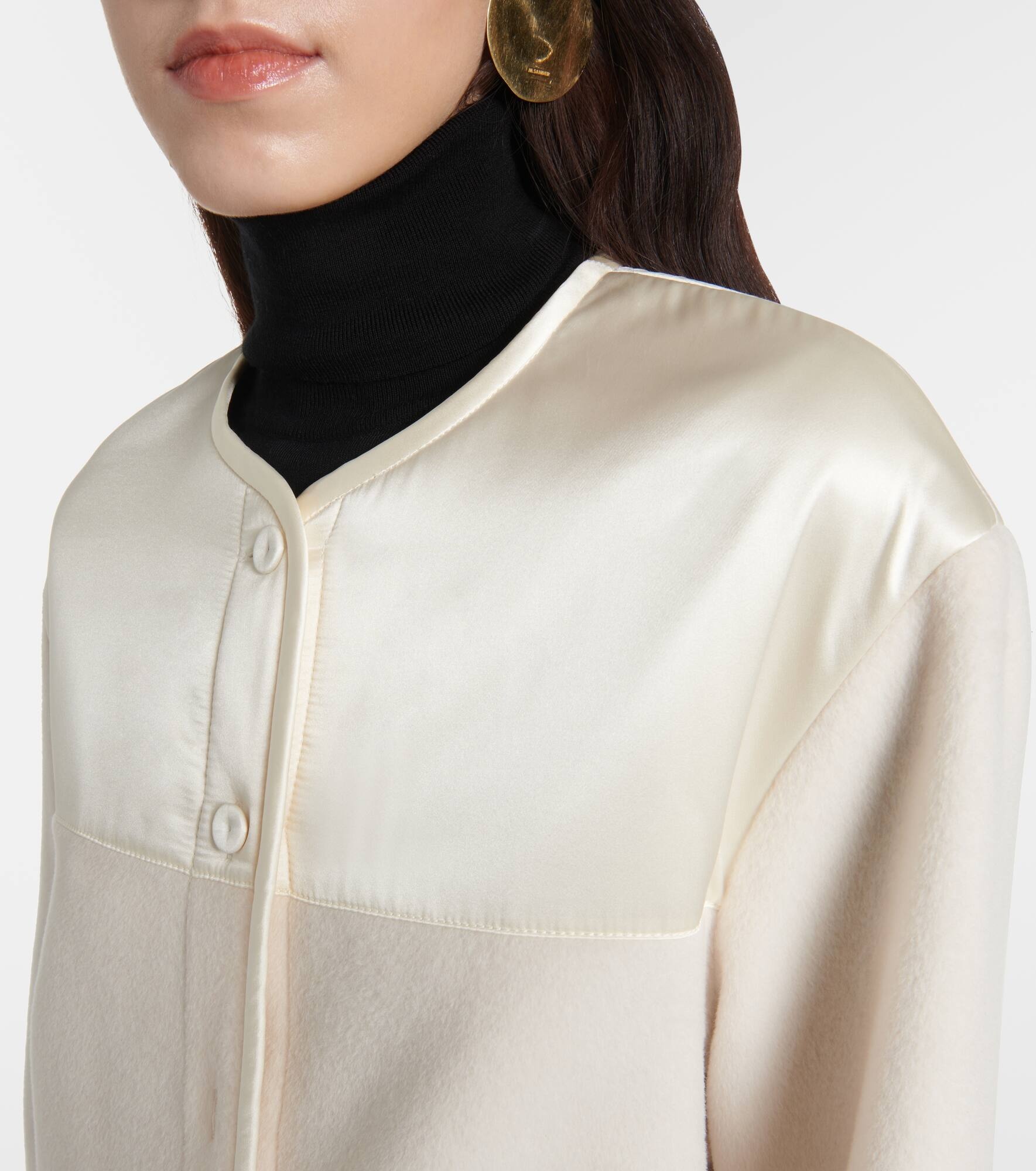 Satin-trimmed virgin wool jacket - 4