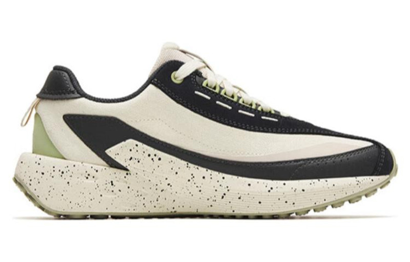 ANTA (WMNS) ANTA Icing 2.0 'White Black Green' 922248857-4 outlook