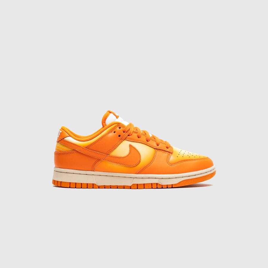 WMNS DUNK LOW SE "MAGMA ORANGE" - 1