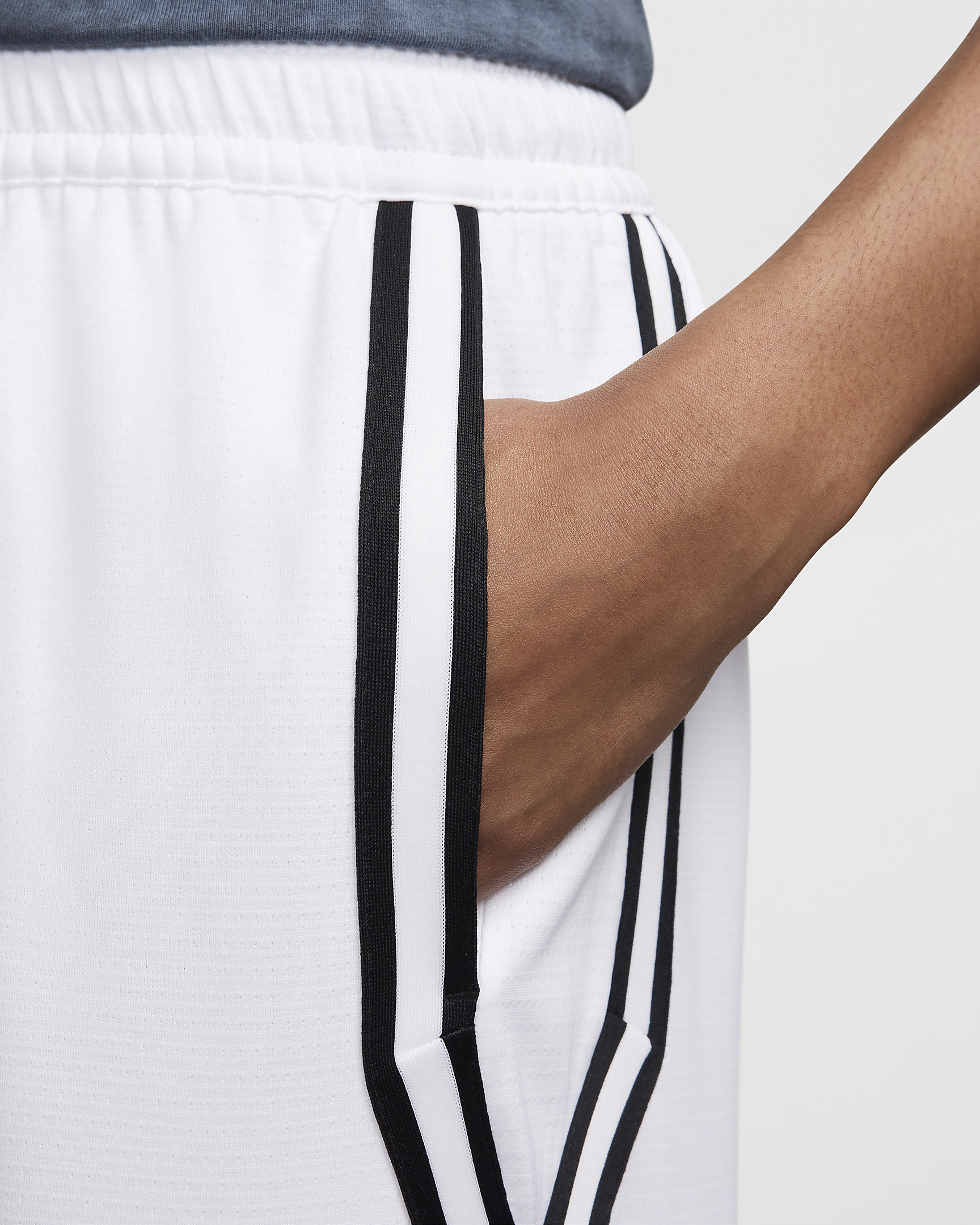 Nike Crossover Women's Dri-FIT 5" Basketball Shorts - 4