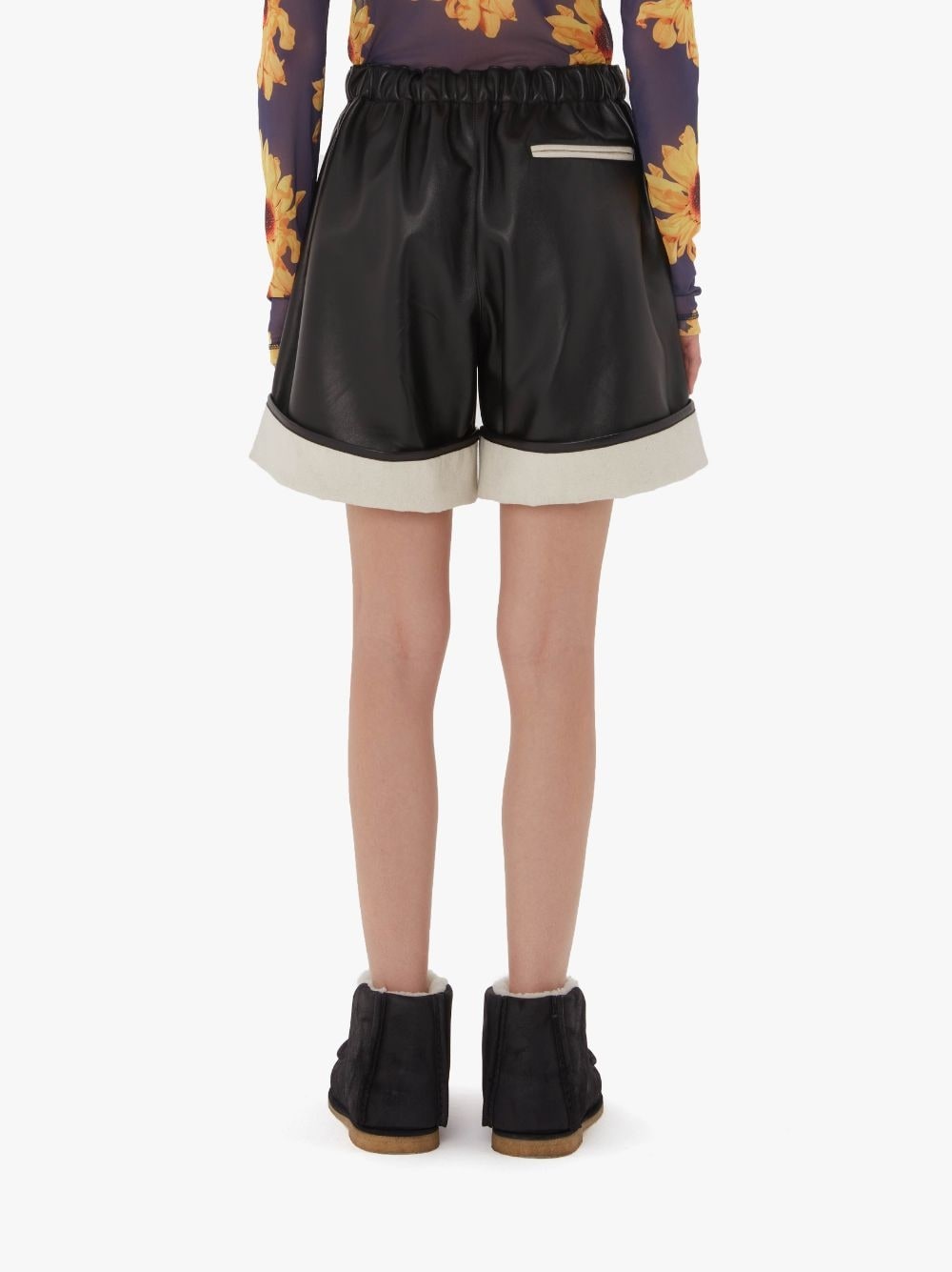CONTRAST LEATHER HEM SHORTS - 3