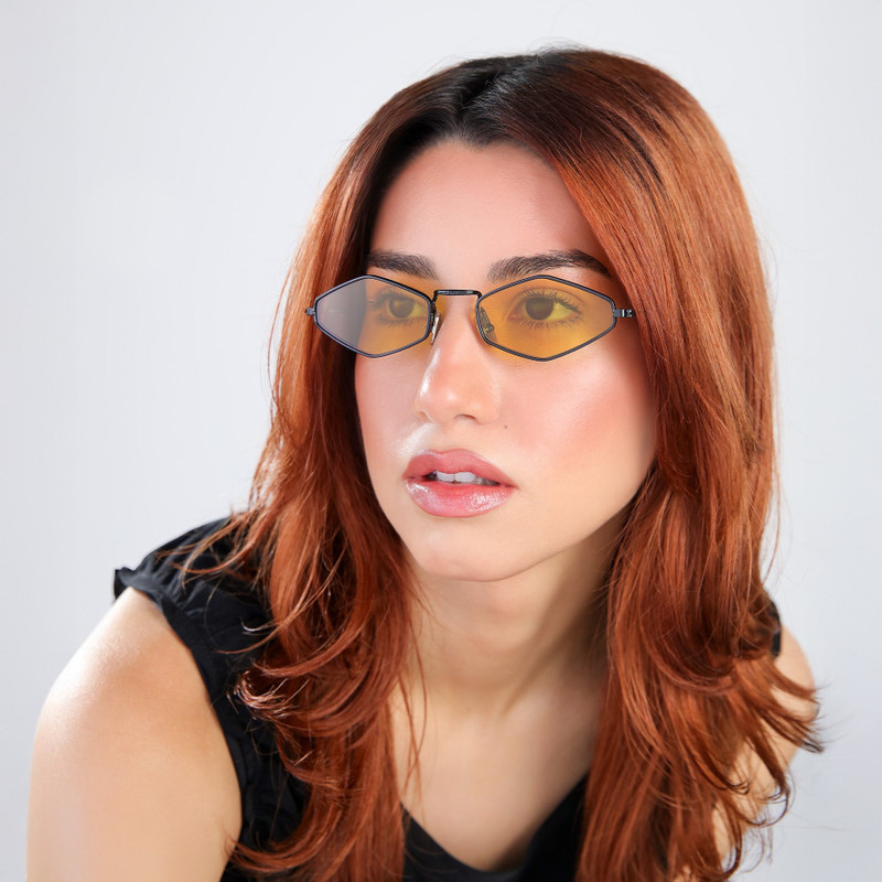 illesteva Astoria Sunglasses outlook