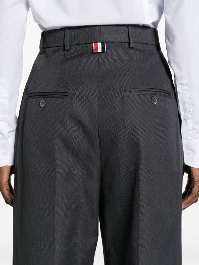 high-waisted canvas trousers 5