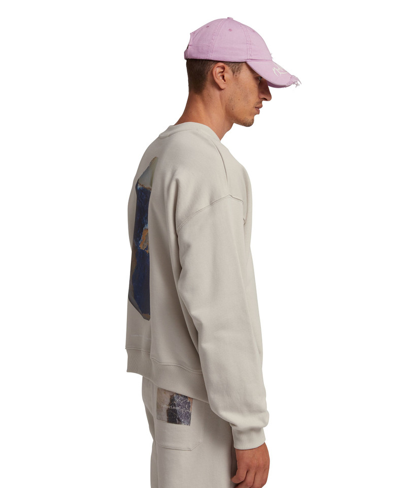 Gabardine cotton baseball cap with distressed effect and embroidered label 3