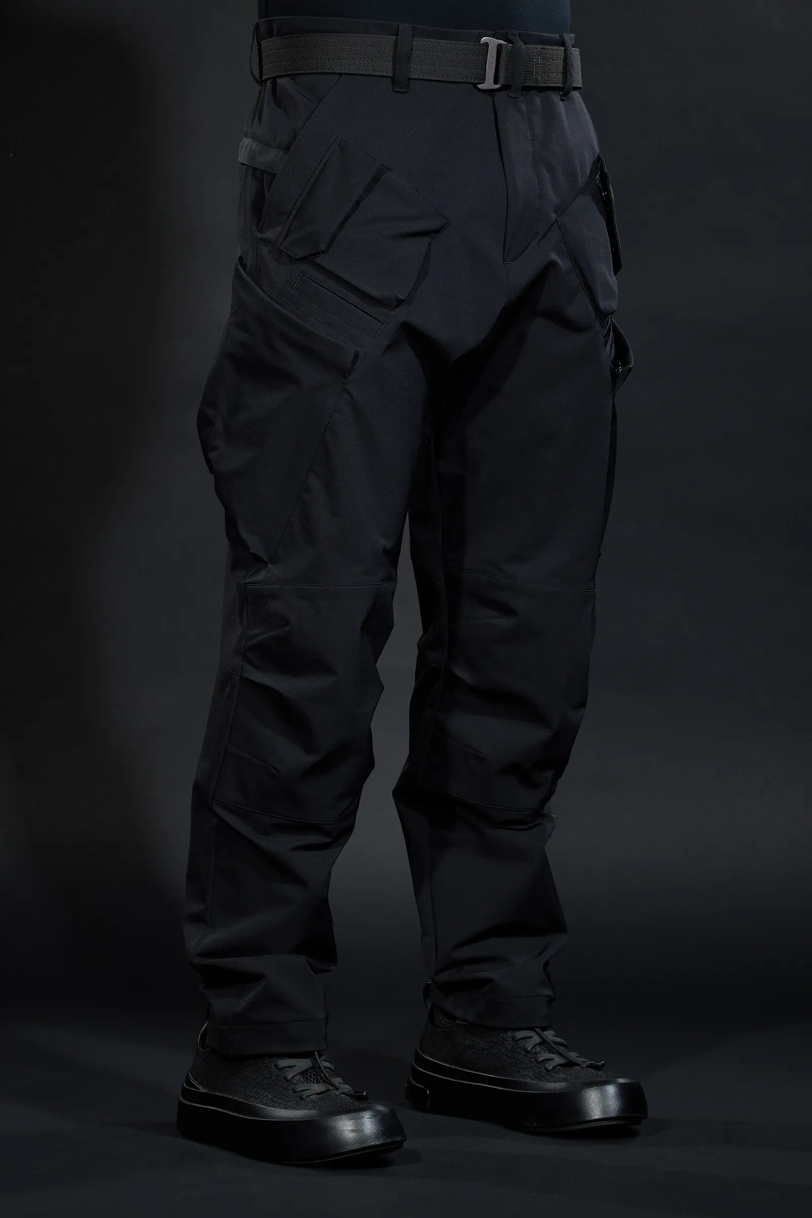 ACRONYM P25-DS Black | REVERSIBLE