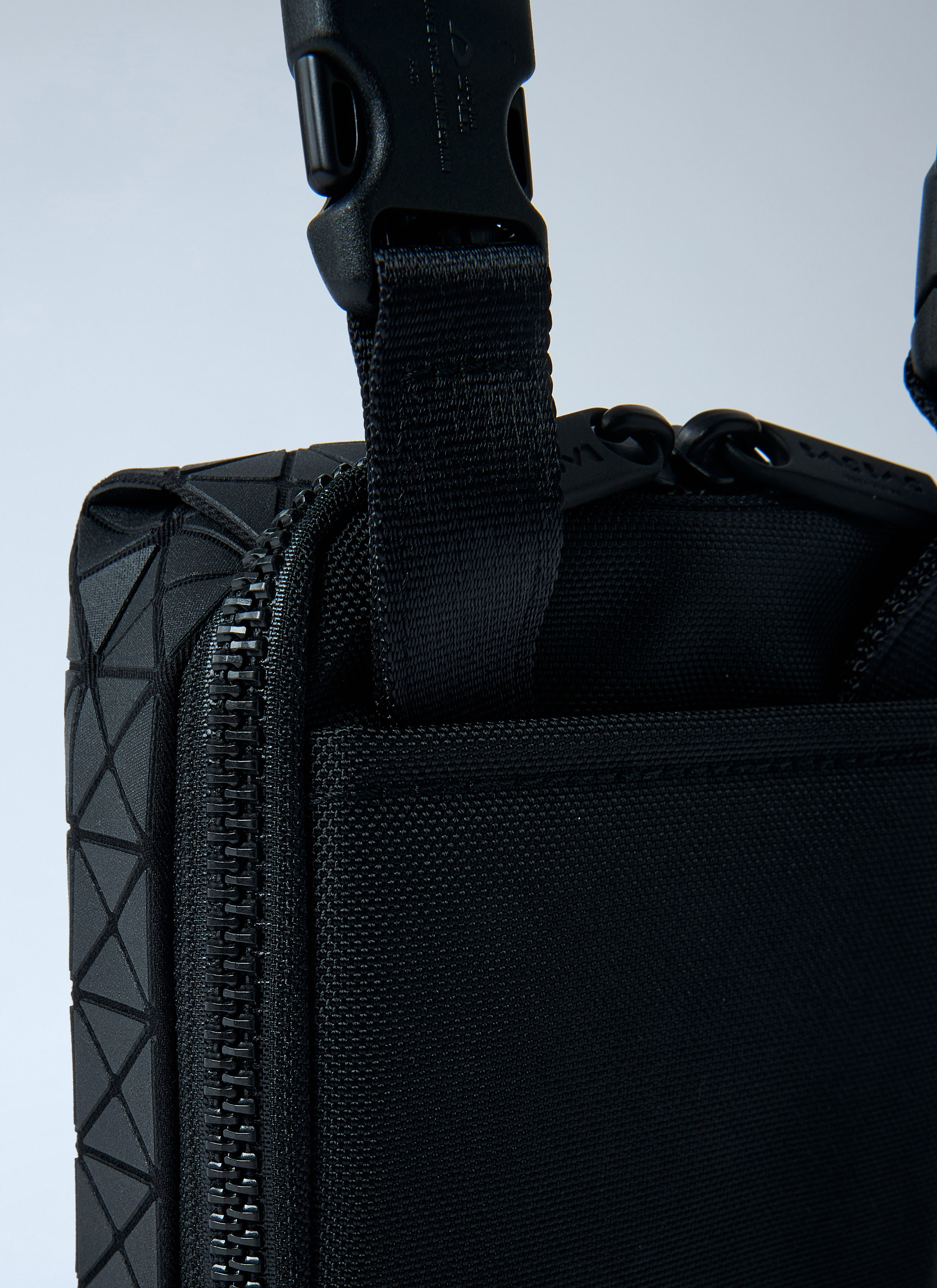 BAO BAO ISSEY MIYAKE - Bao Bao Issey Miyake Men Beetle Shoulder Bag - 5