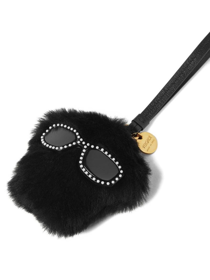 Medusa fluffy charm 3