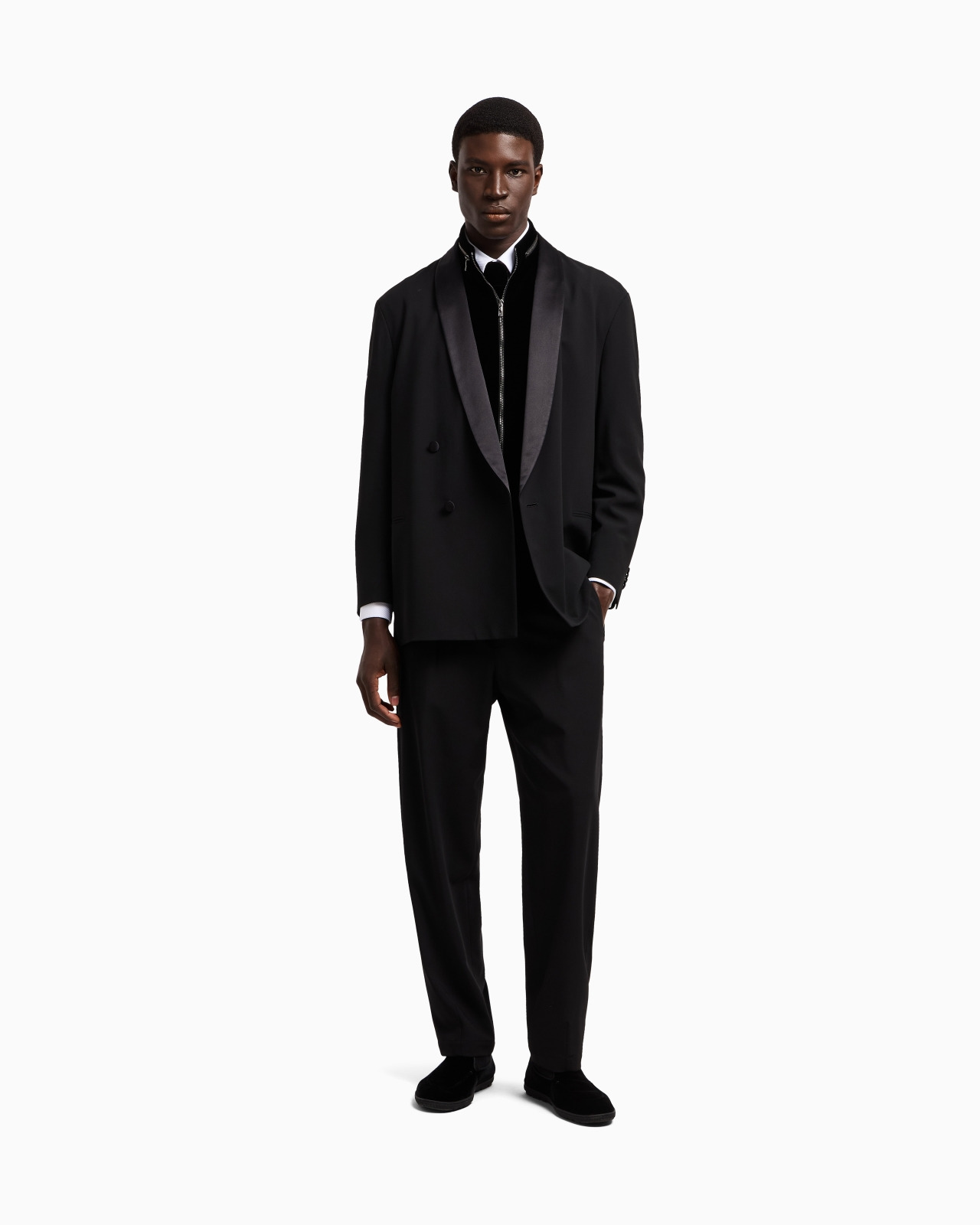 DOUBLE-BREASTED TUXEDO IN PURE VIRGIN WOOL CRÊPE - 2