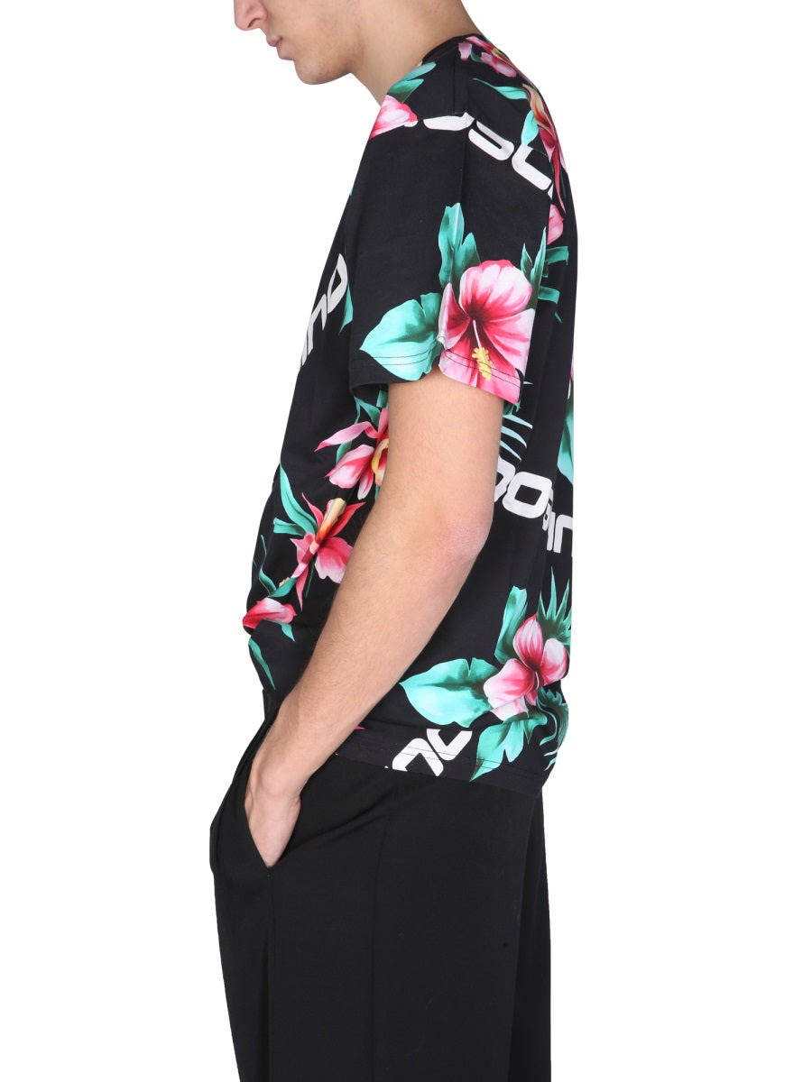 Moschino Men Floral Print T-Shirt - 4