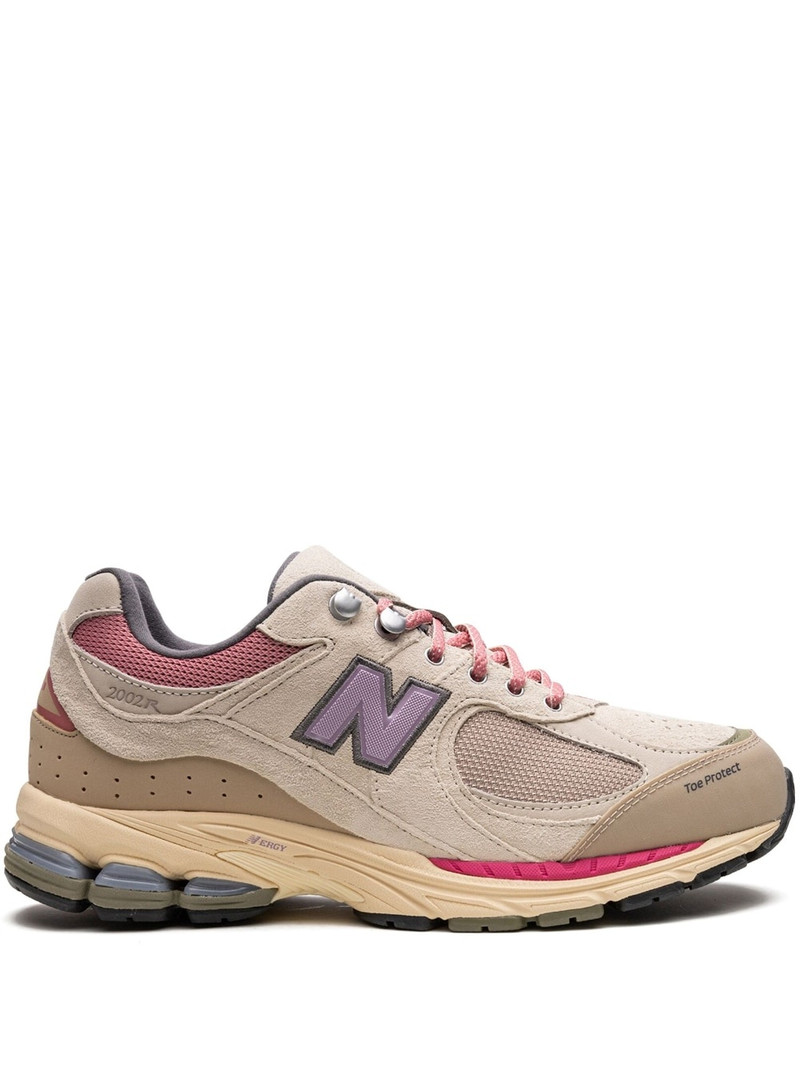 2002R "Hiking Pack - Beige" sneakers 1