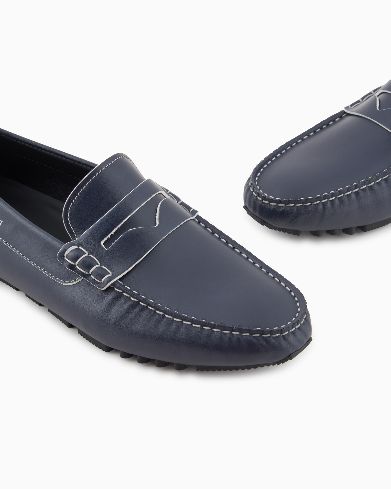 Pebbled leather driving loafers with stirrup bar - 5
