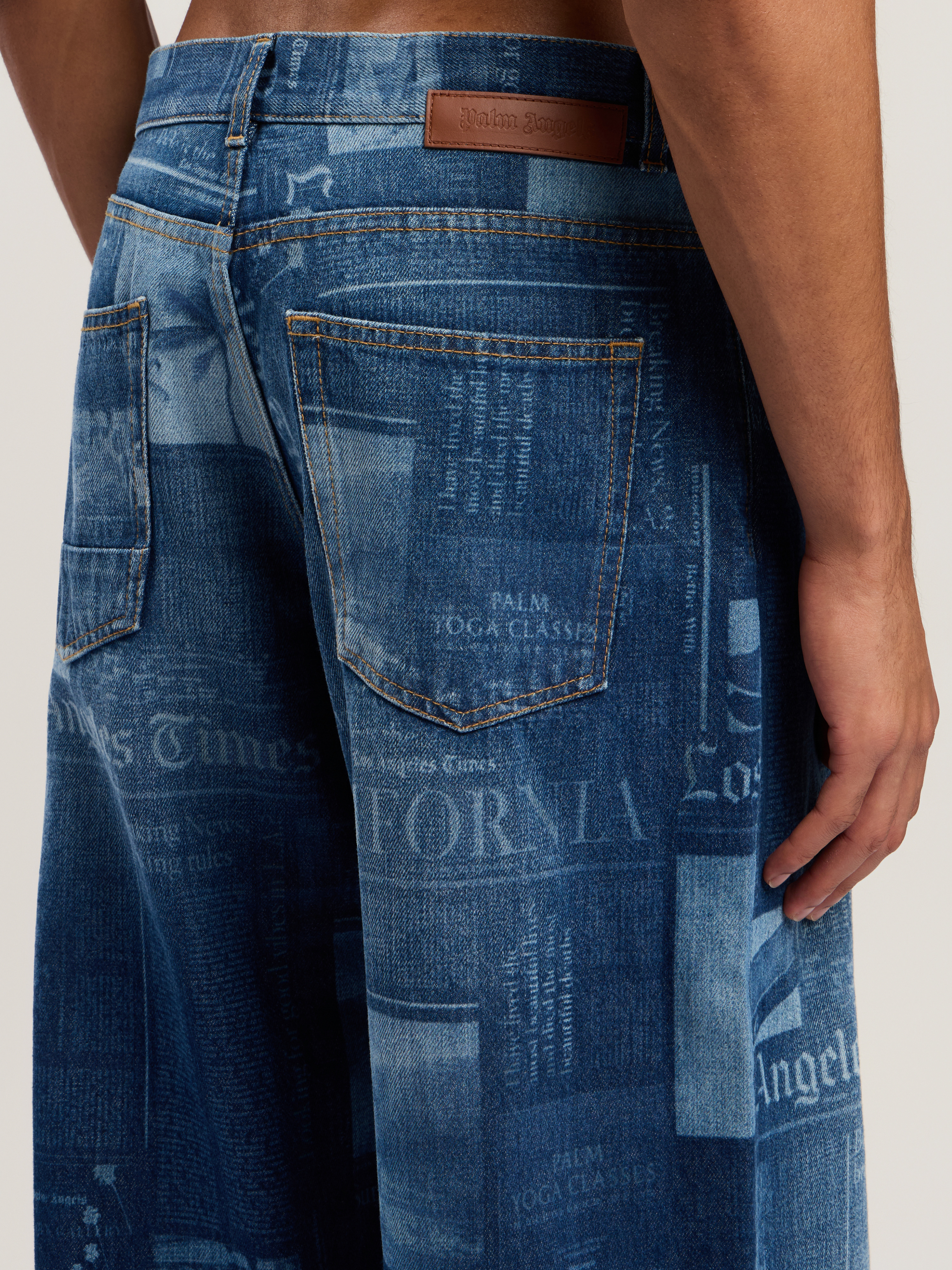 News Print Loose Denim Pants - 5